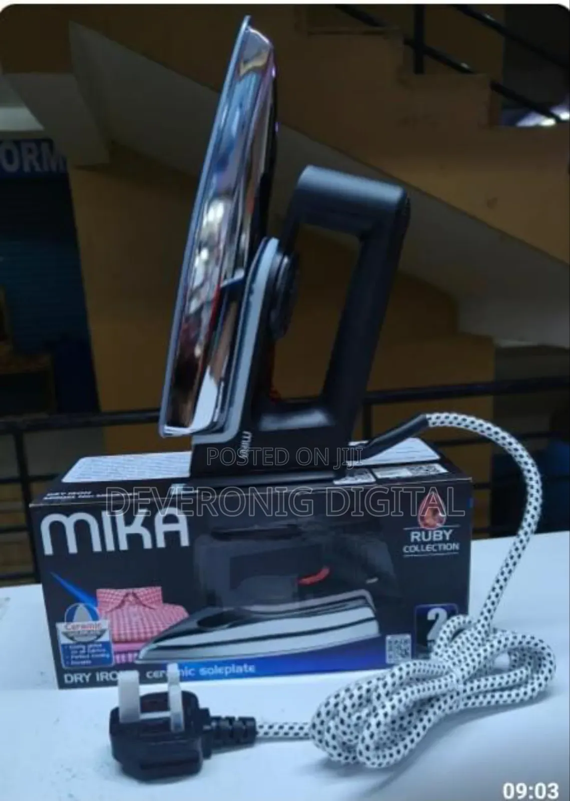 Mika Mdir562 Ceramic Soleplate Iron Box,