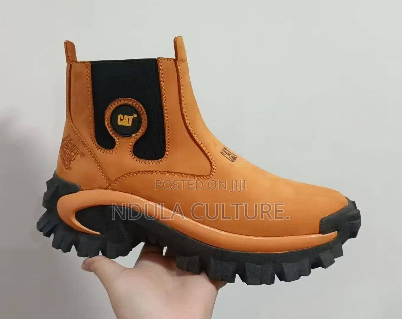 Cat High Cut Boot