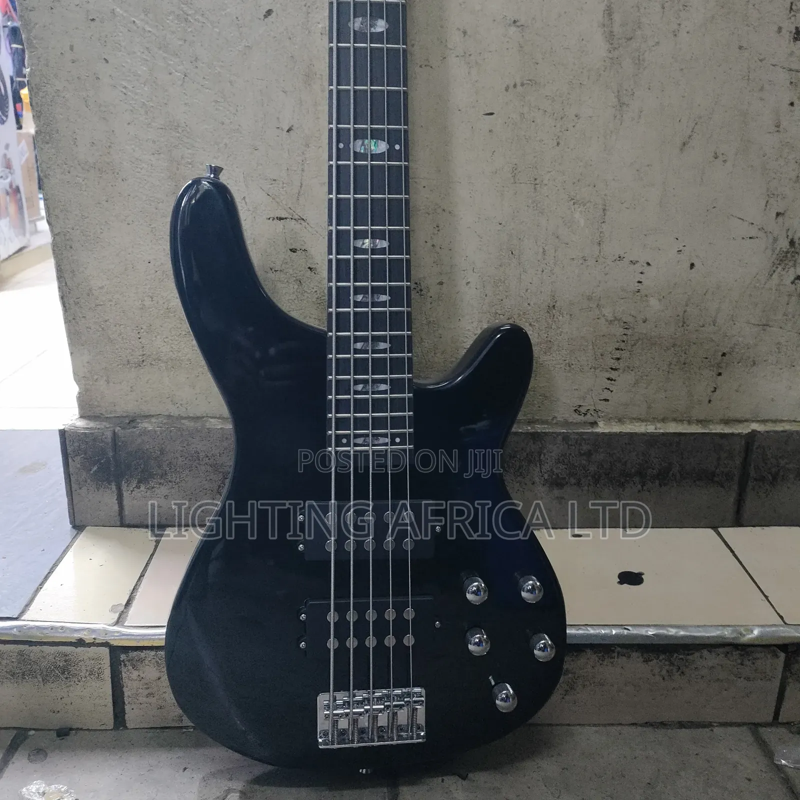 Fender 5 String Bass Guitar