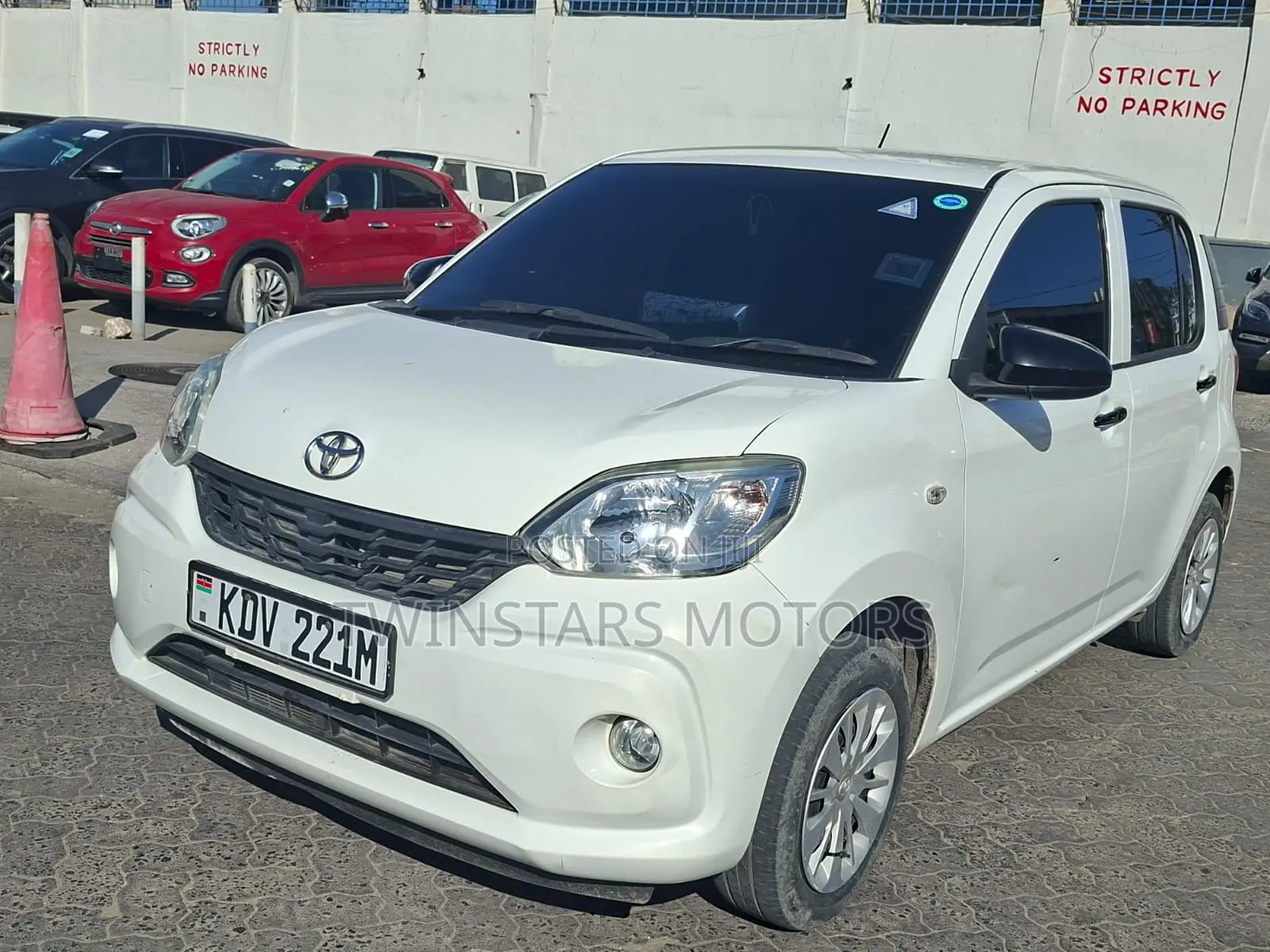 Toyota Passo 1.0 AWD 2018 White