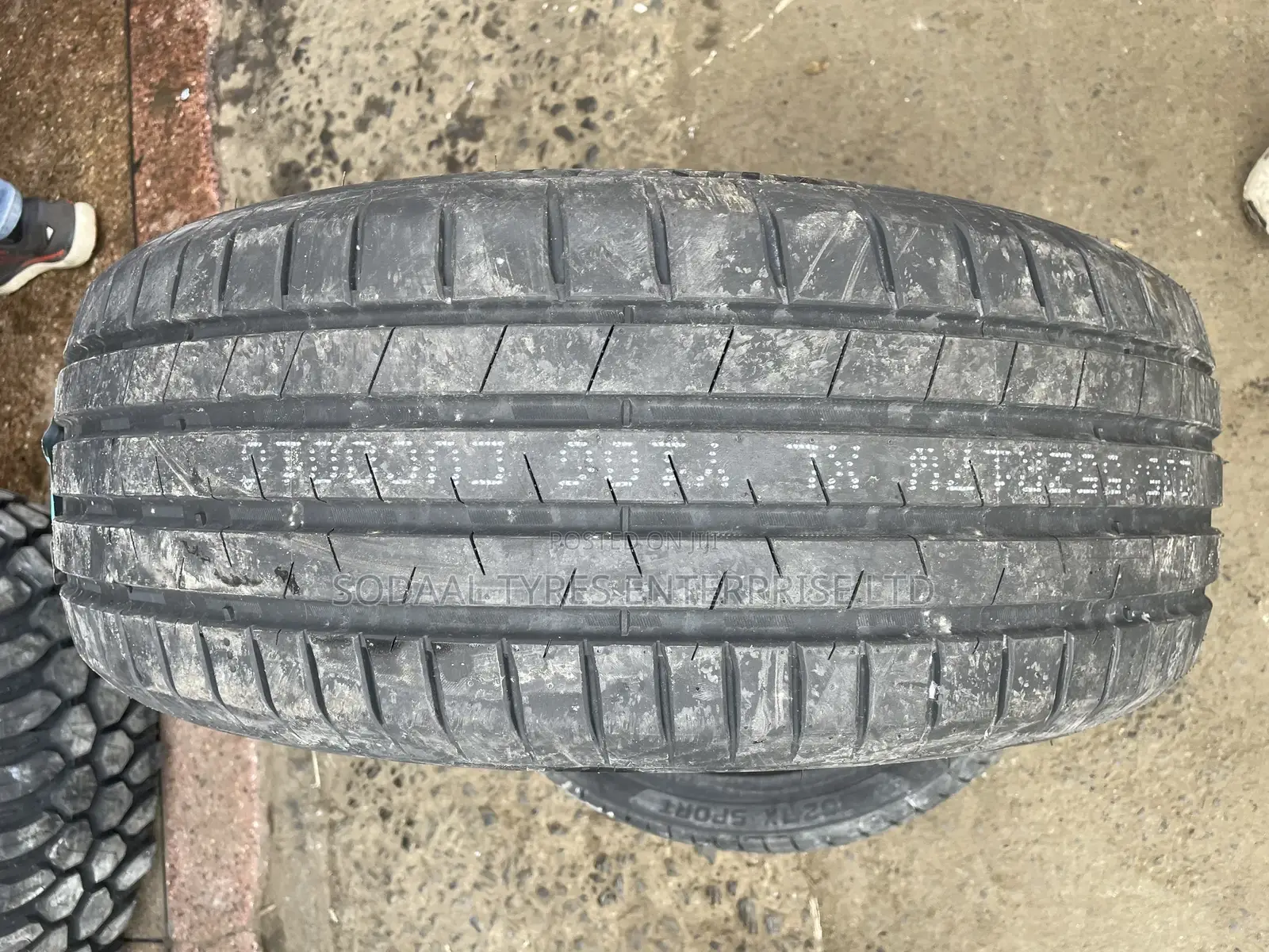 235/55r17 Dovroad Tires