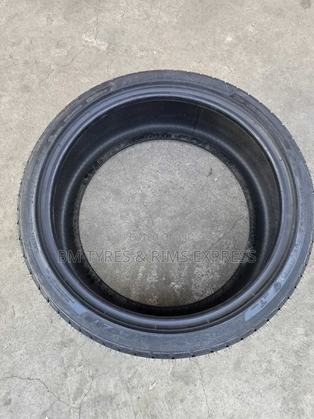 245 /35 R19 Maxxis Tyres (Sports)