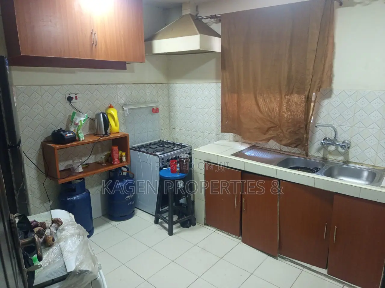 3bdrm Bungalow in Kariobangi South for sale