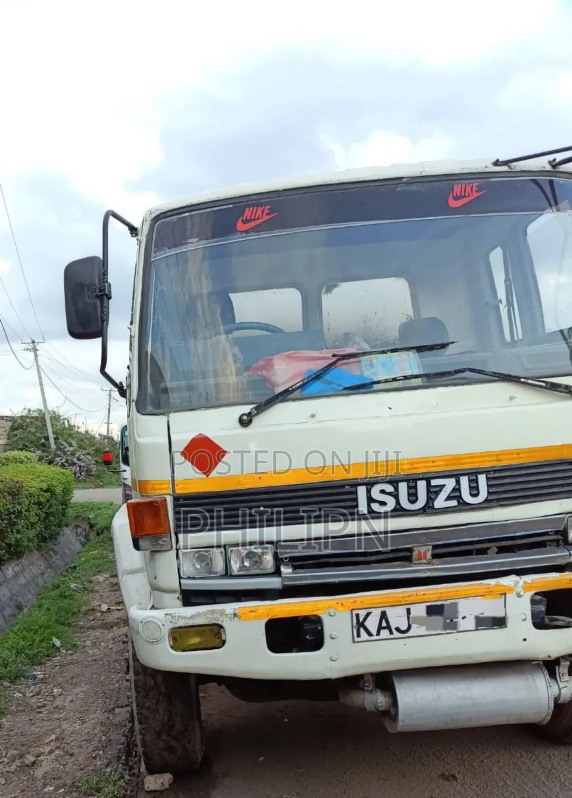 Isuzu FVR Tanker