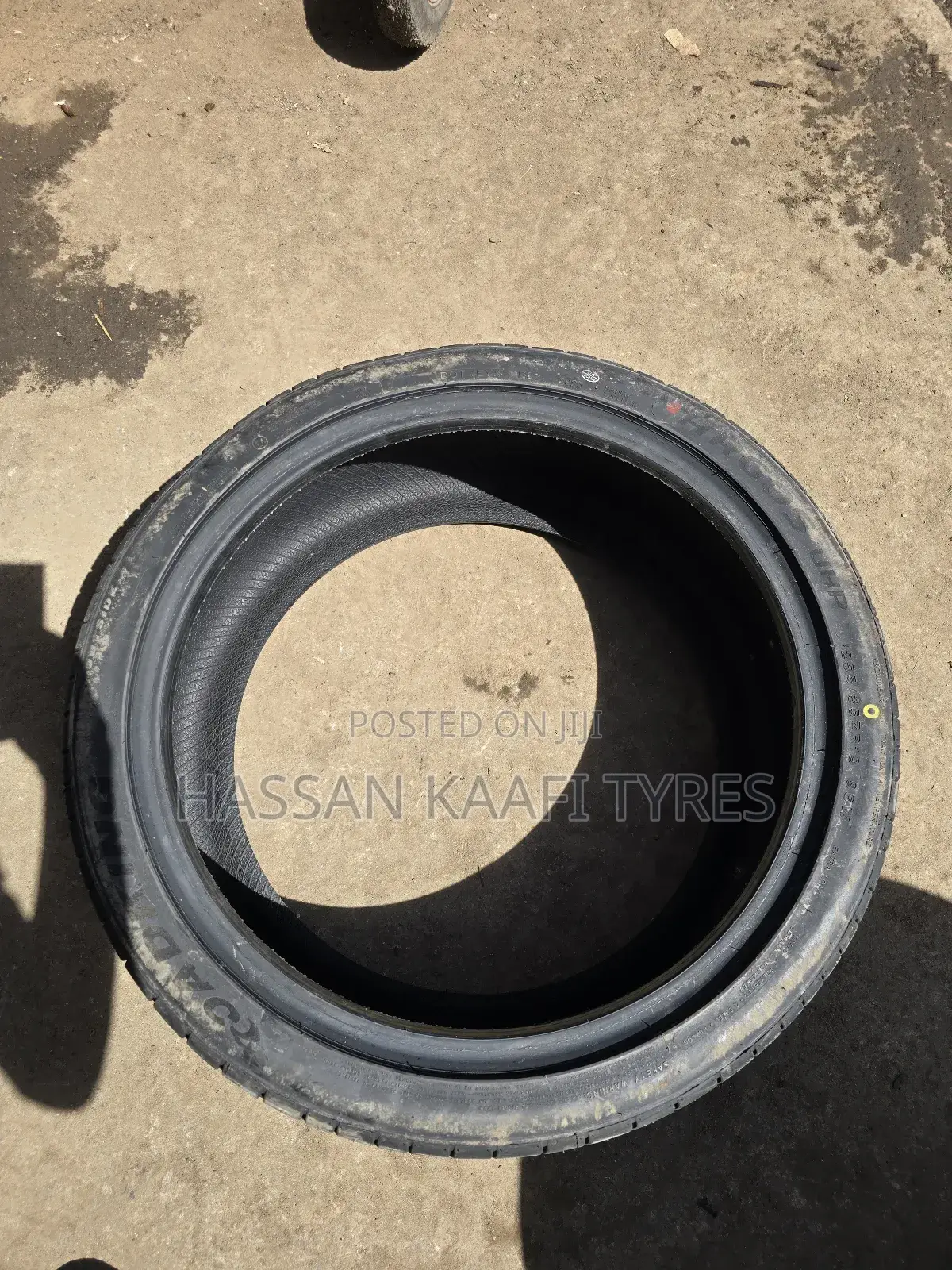 255/35r19  Roadking Tyre