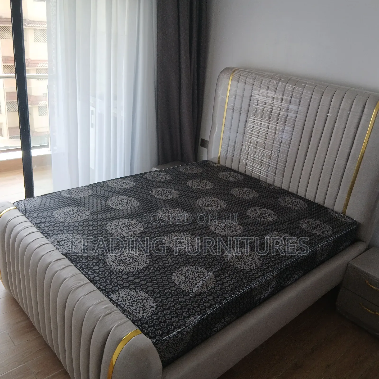 Bed 5x6 Chester Cream+ Mattress