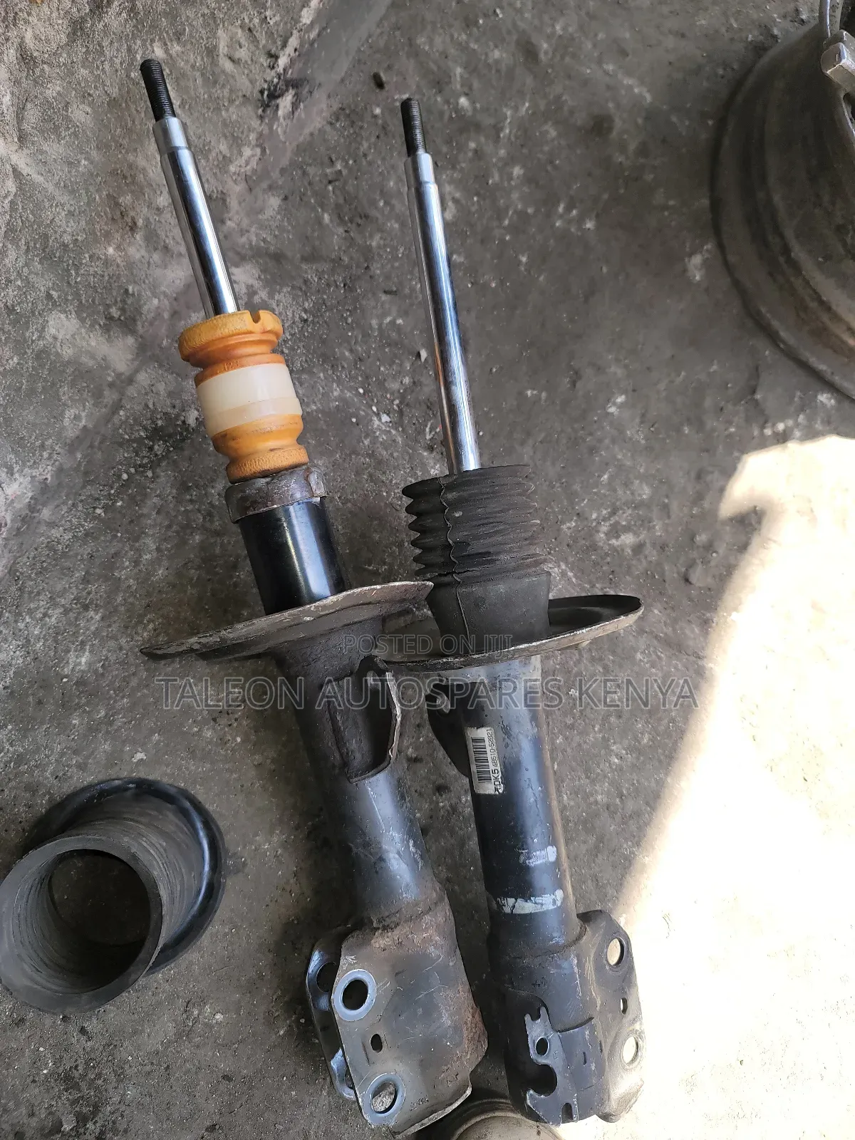 Toyota Sienta 2017 Front Shocks