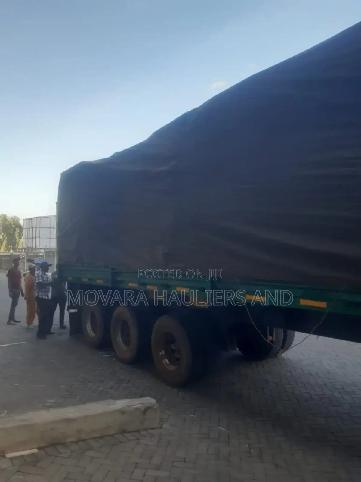 Trailers for Transit and Cargo Delivery Are Readily Available