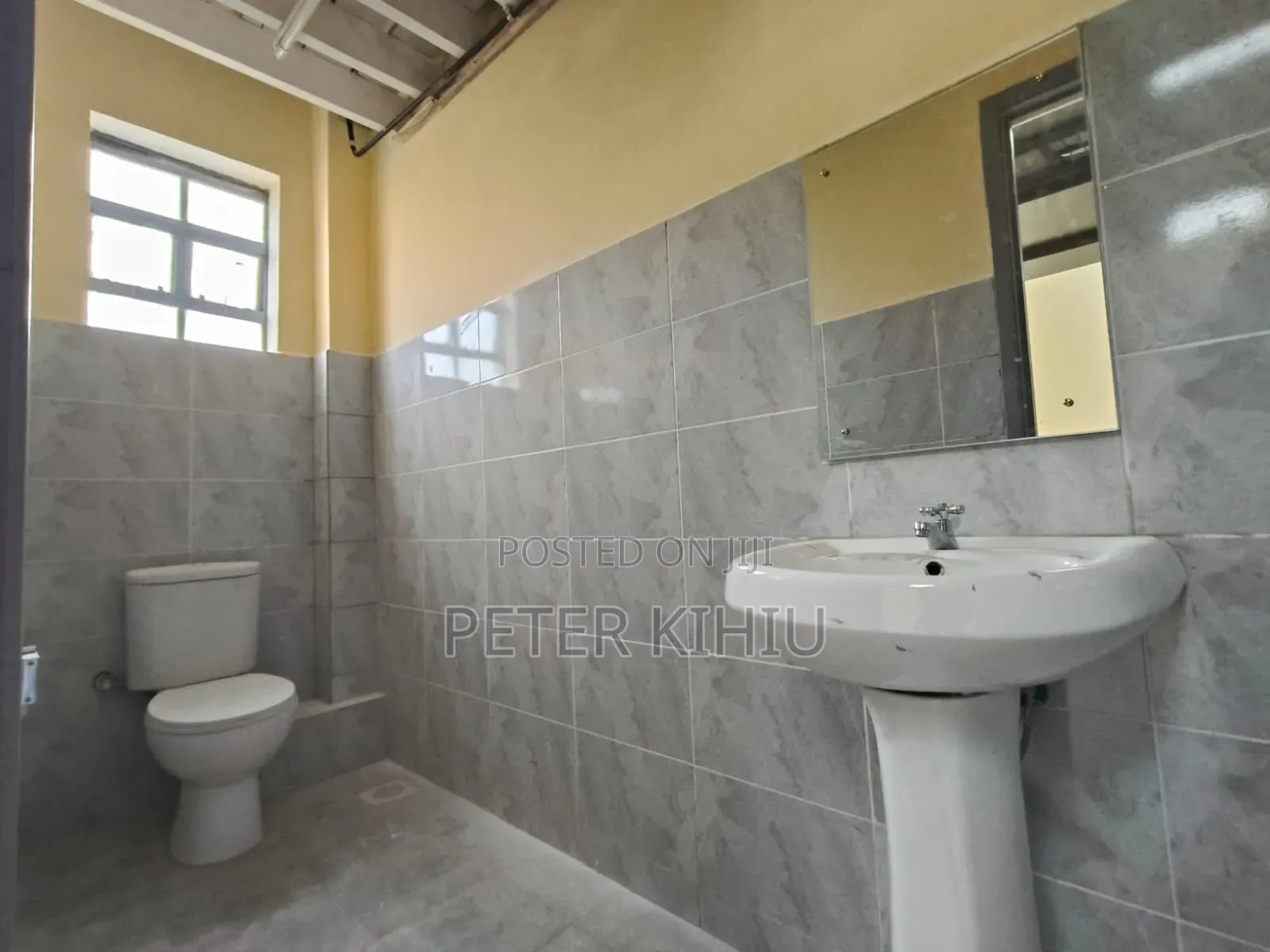 Godown to Let 7250sqft in Baba Ndogo
