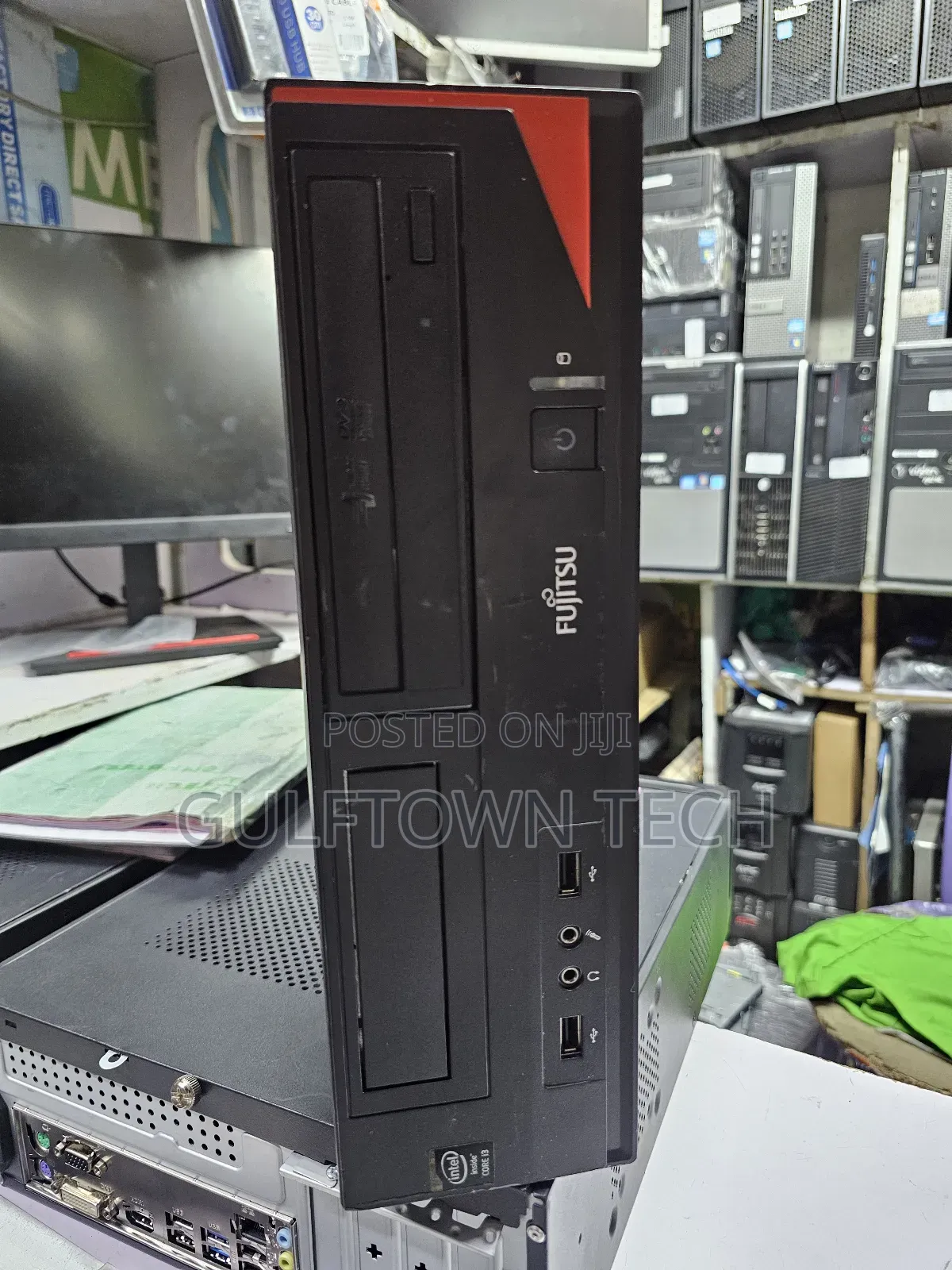 Desktop Computer Fujitsu Esprimo P957/power 4GB Intel Core i3 HDD 250GB