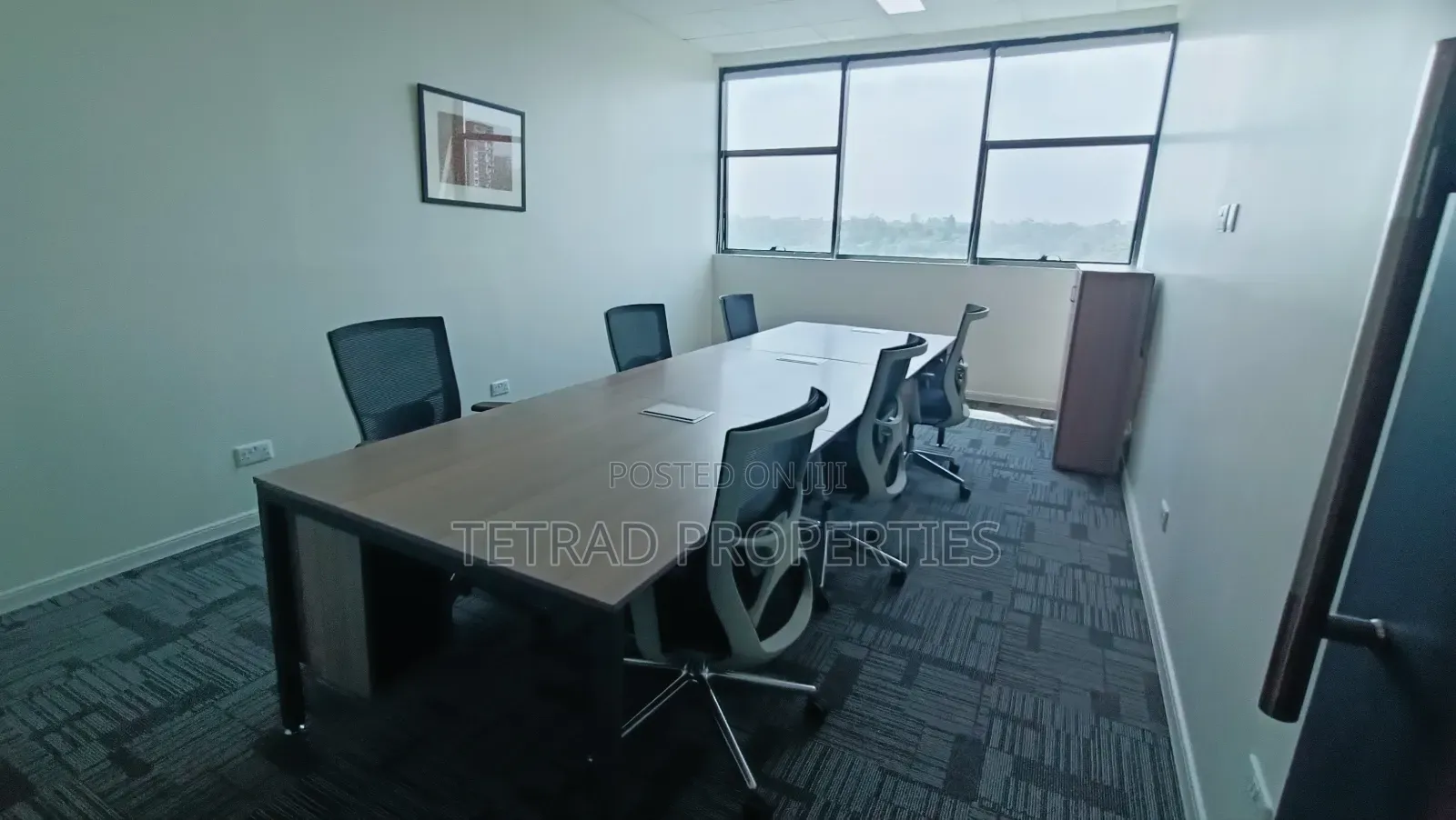 30m2 8 Desks Furnished Office In Riverside Drive ($1600)