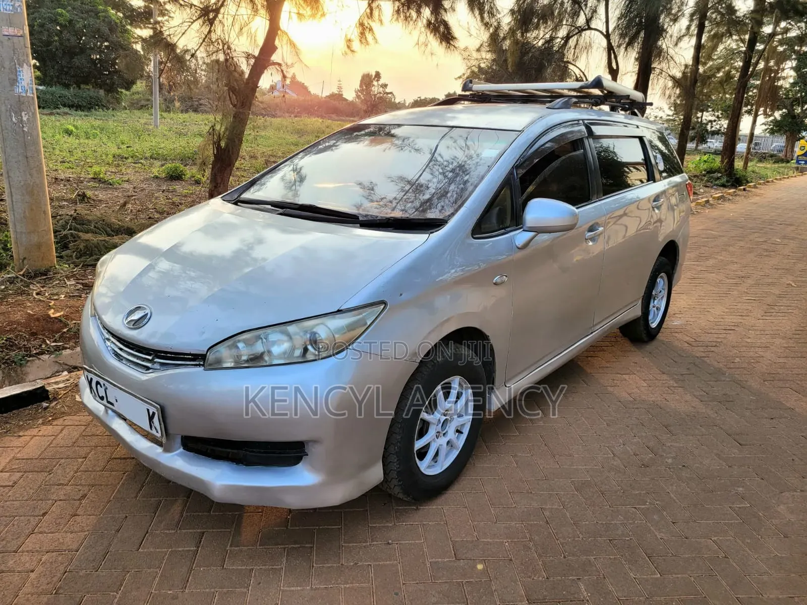 Toyota Wish 2010 Silver