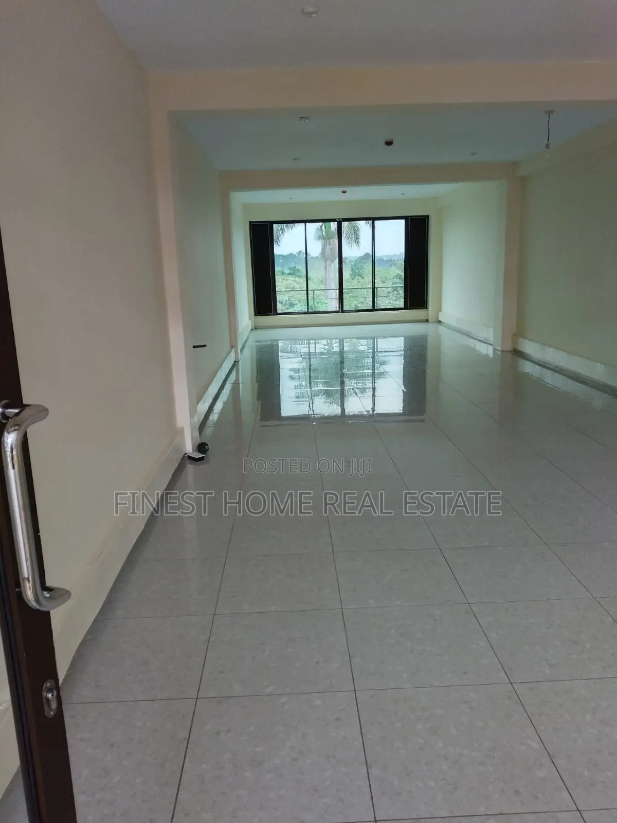 Shop/Stall/ Office to Let