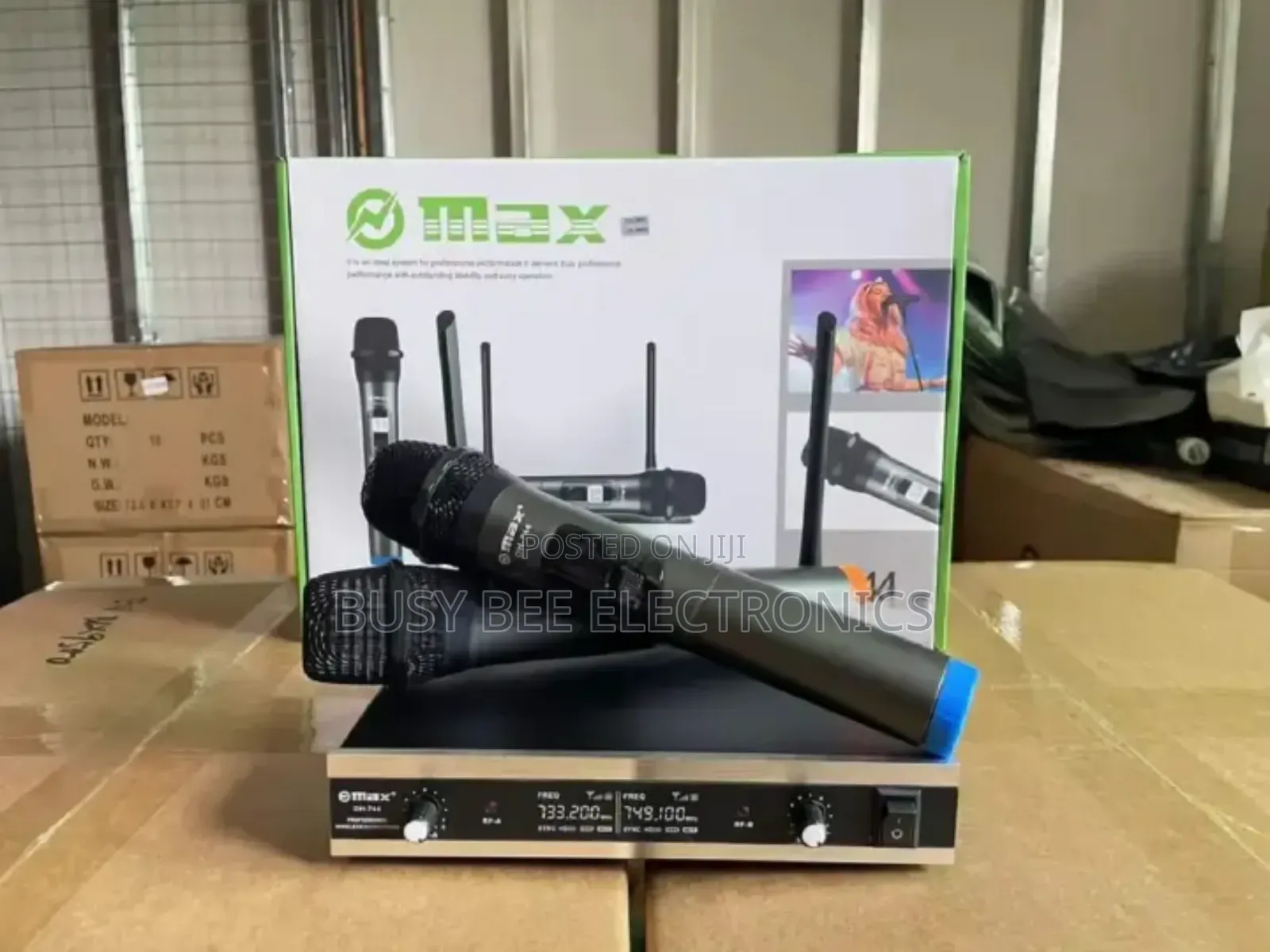 Microphone System Dh_744 – 2-Channel Professional Uhf Wireless Mic