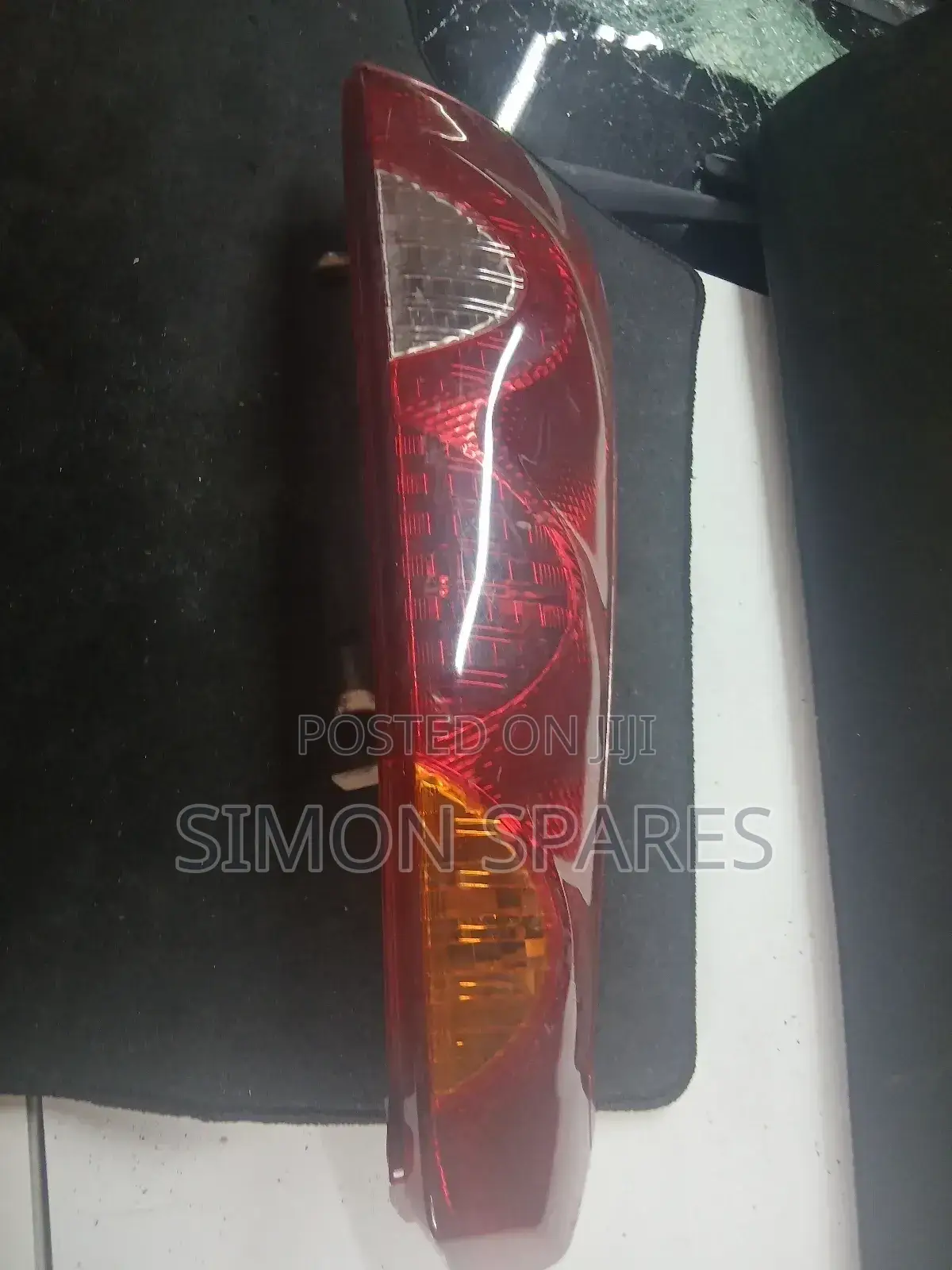 Nissan Note E11 Left Tail Light (2007–2012)