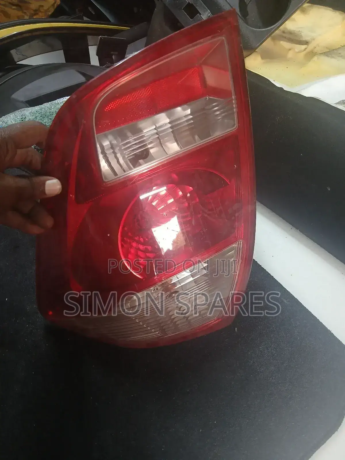 Toyota Ractis Scp100/Ncp100 Left Tail Light (2005–2010)