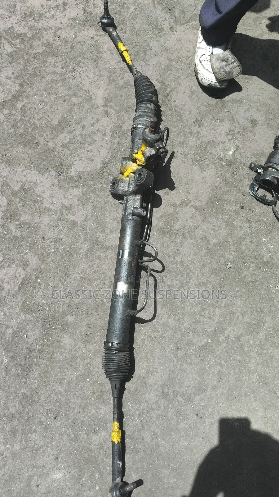 Toyota Hiace 4wd Steering Rack.