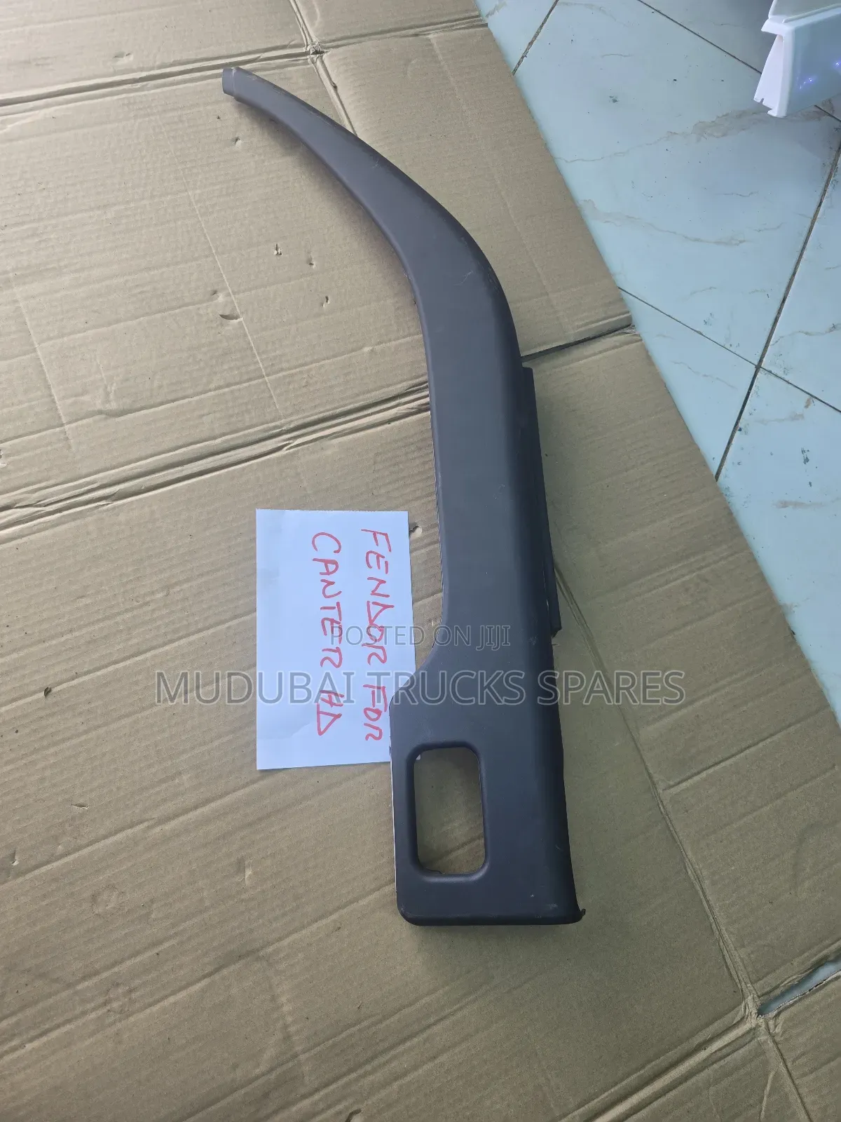 Mistubishi Canter 32 or Hd Fendor