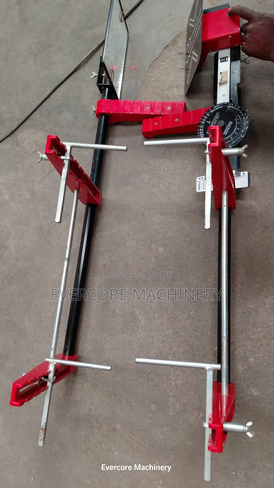 Accurate Optical Wheel Laser Alignment Machine.