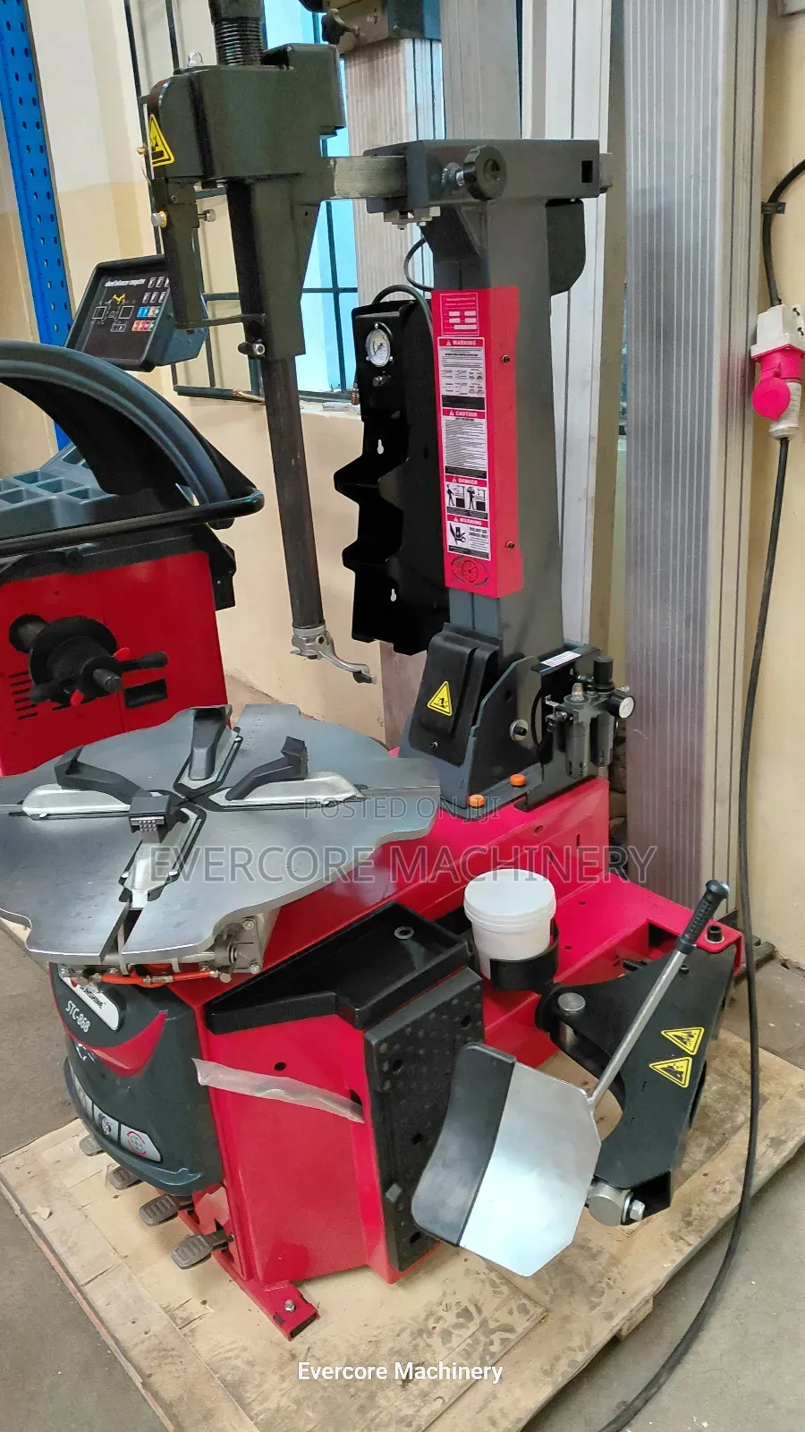 Heavu Duty Tyre/Wheel Tyre Remover/Changer Machine New Model.