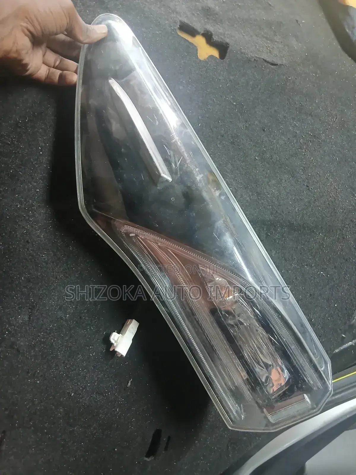 Toyota Harrier Xu60 Right Tail Light (2013–2018)