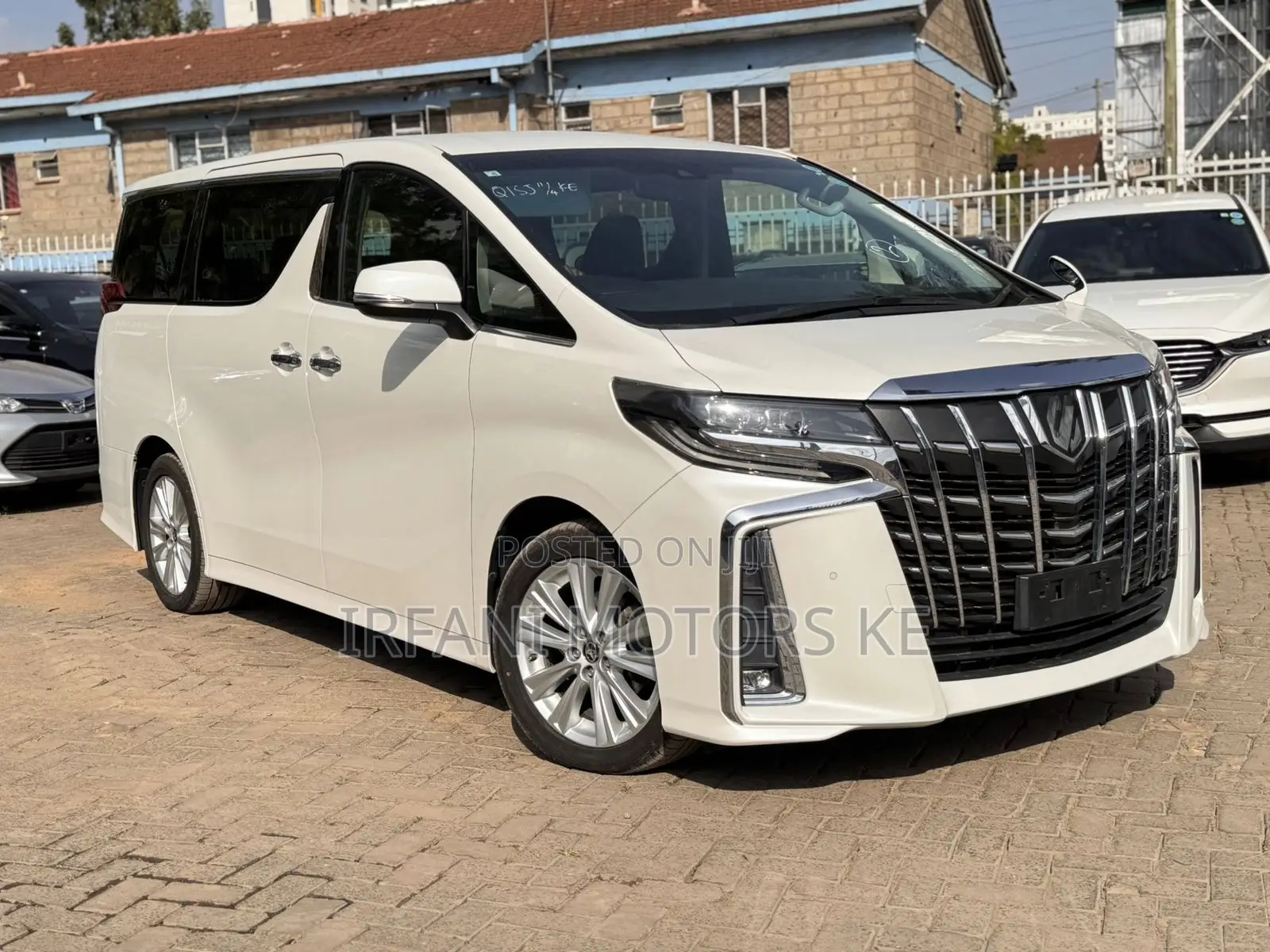 Toyota Alphard 2.5 Petrol FWD 2019 White