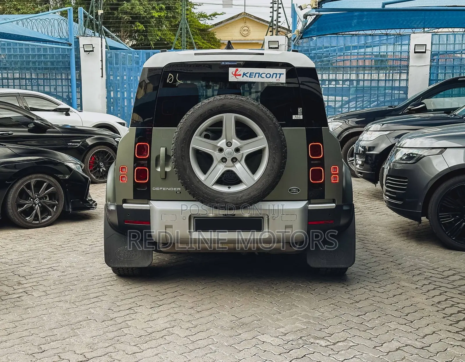 Land Rover Defender SE 2021 Green