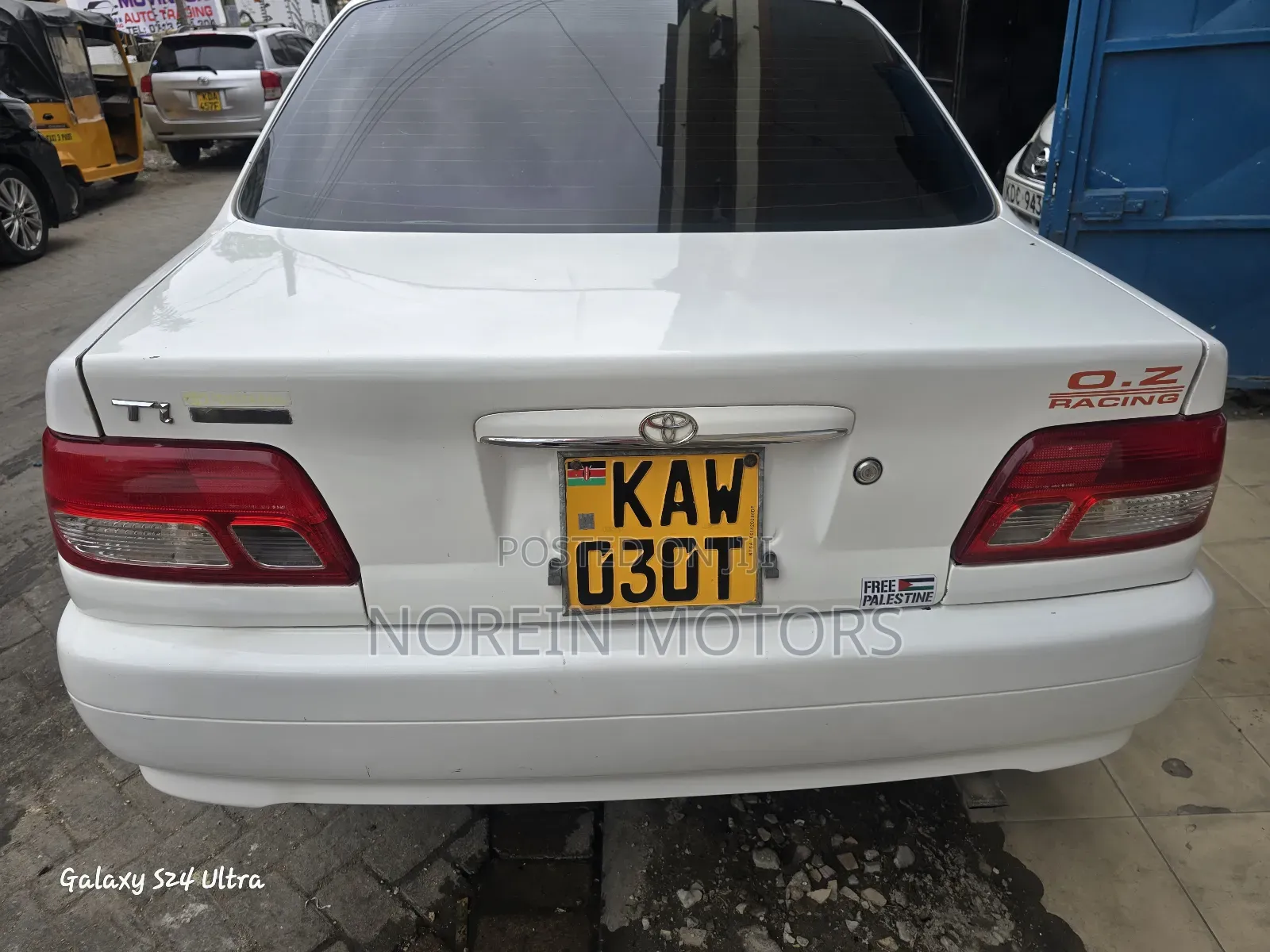 Toyota Carina 2001 White