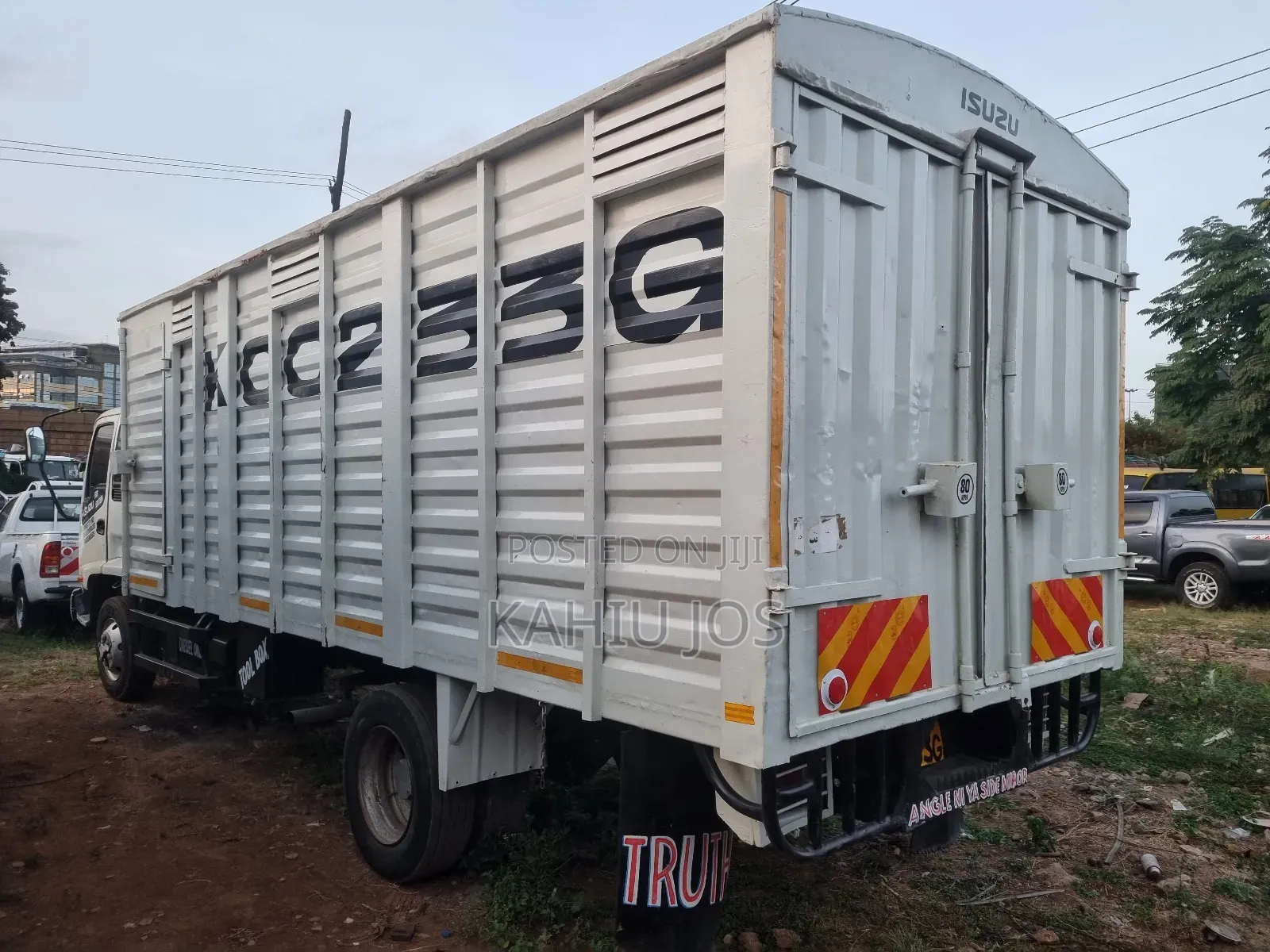 Isuzu FRR Truck