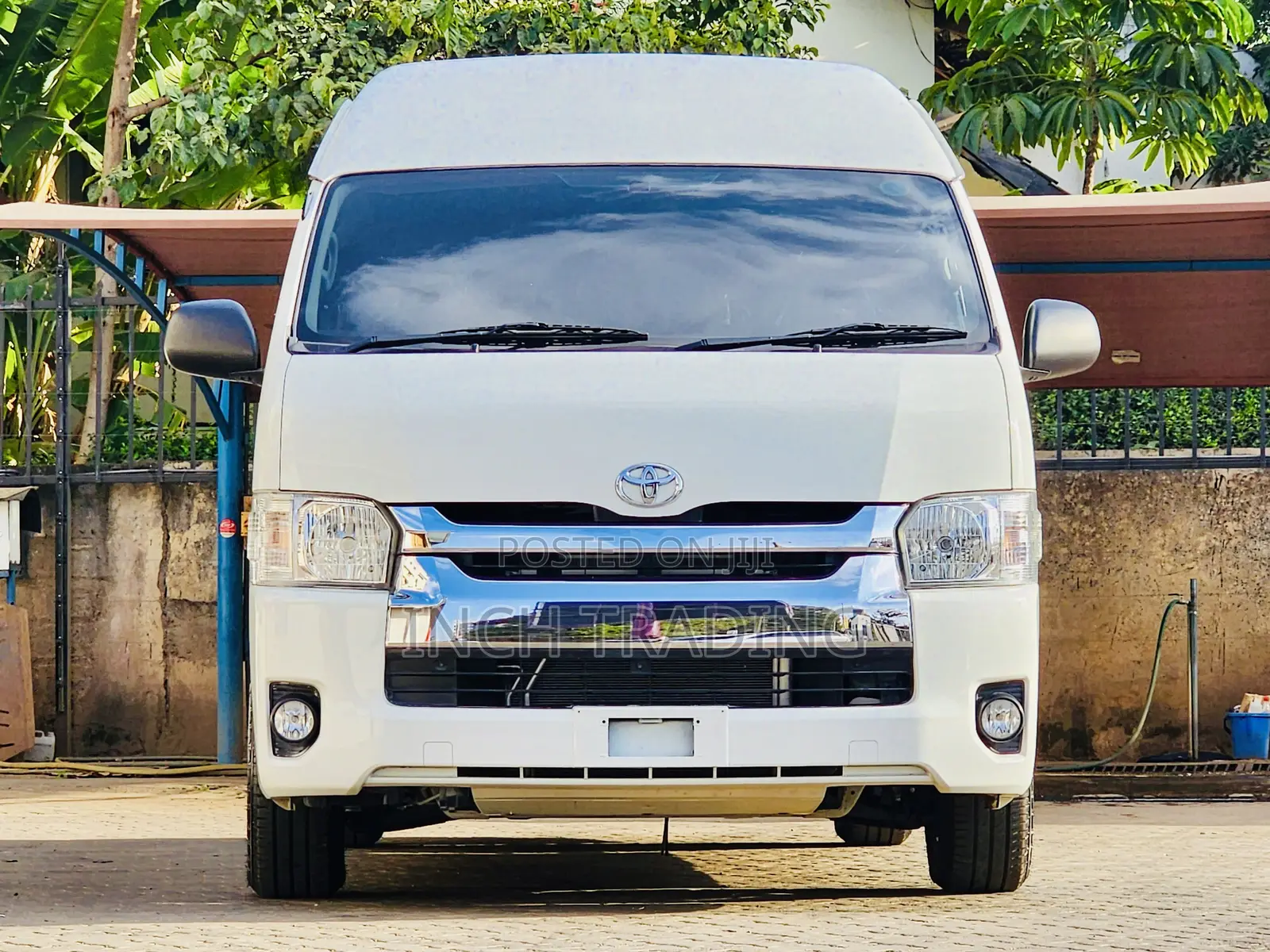 Toyota Grand HiAce 2019