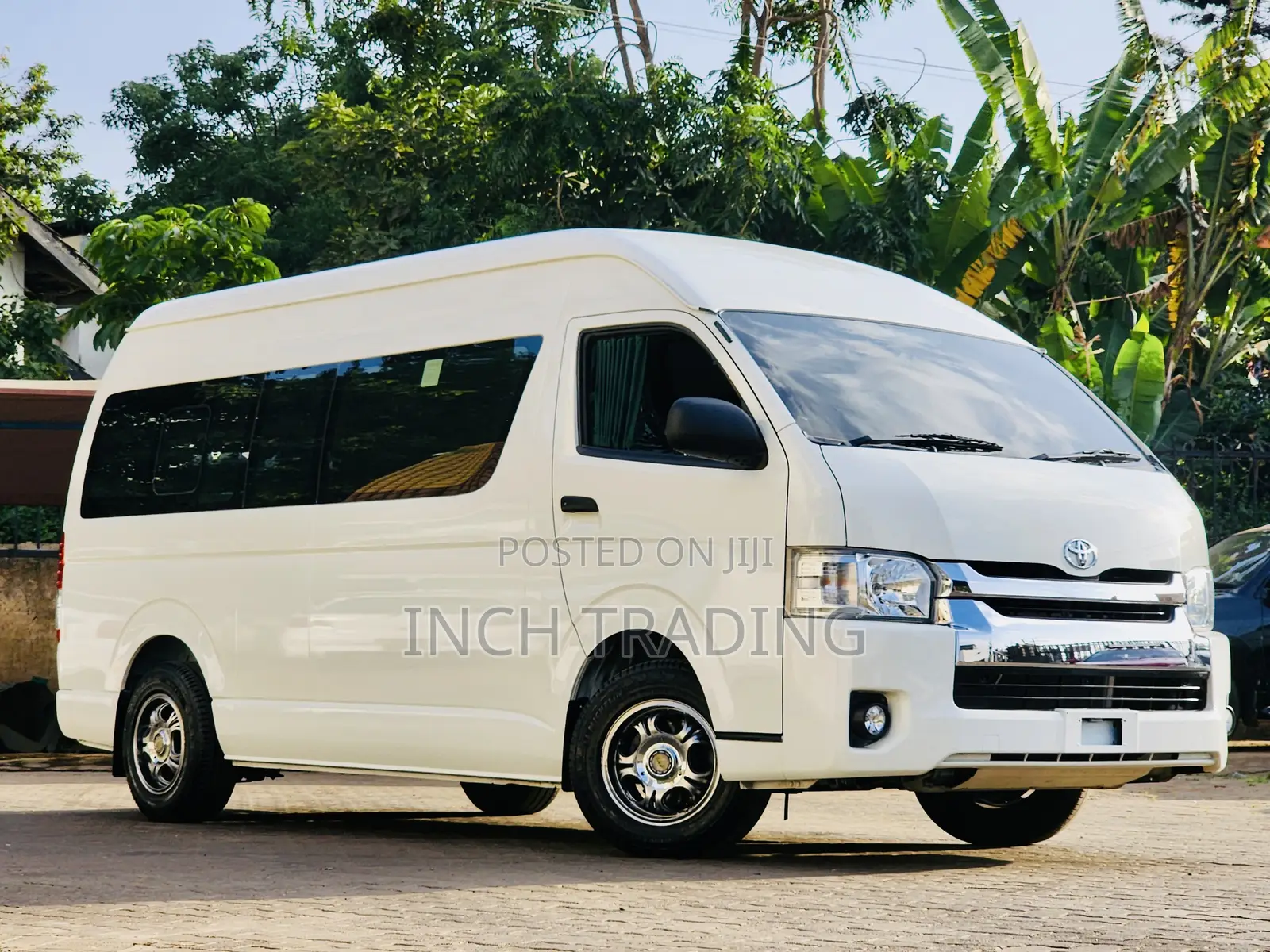 Toyota Grand HiAce 2019