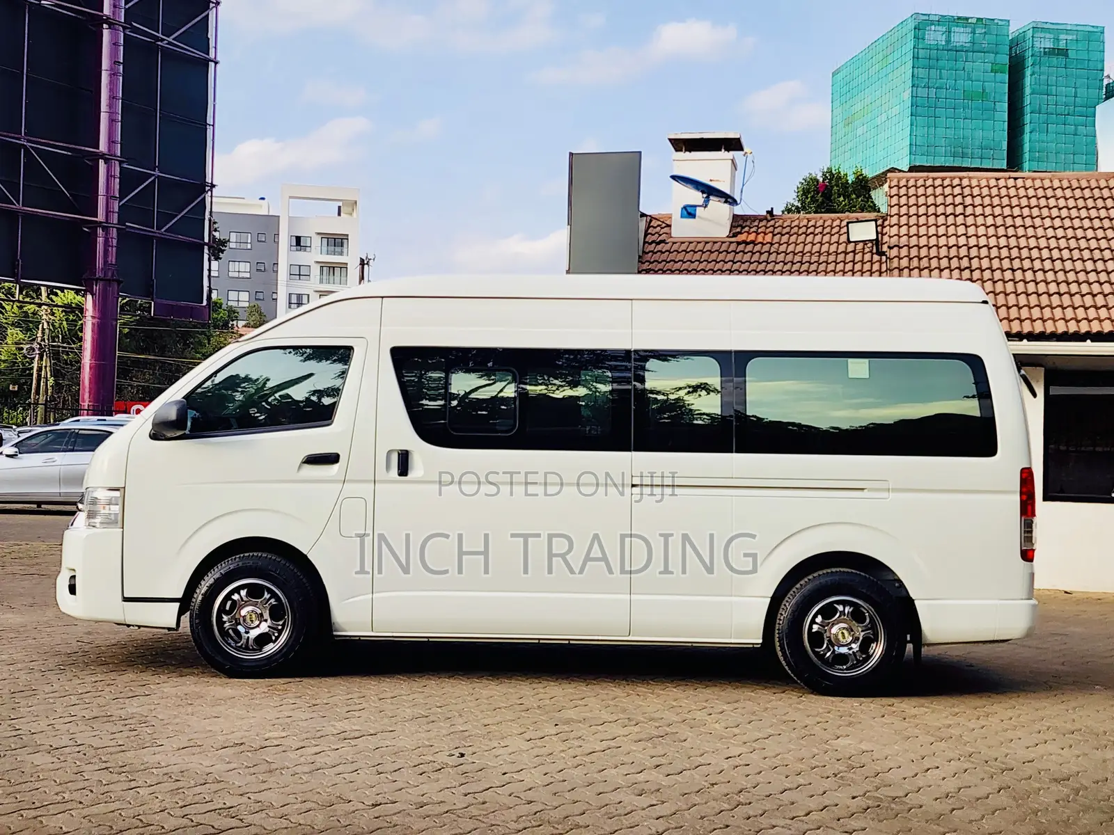 Toyota Grand HiAce 2019