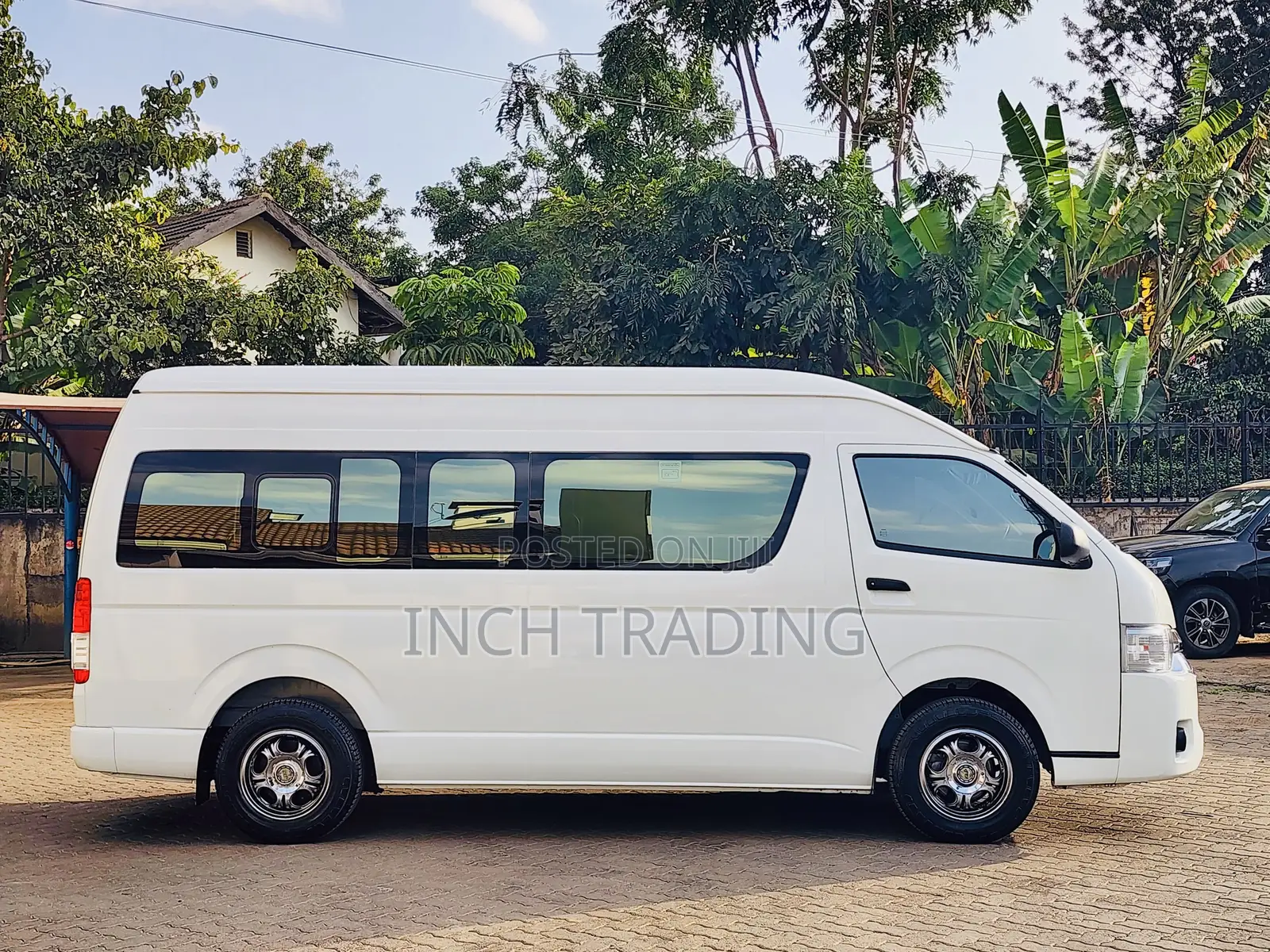 Toyota Grand HiAce 2019