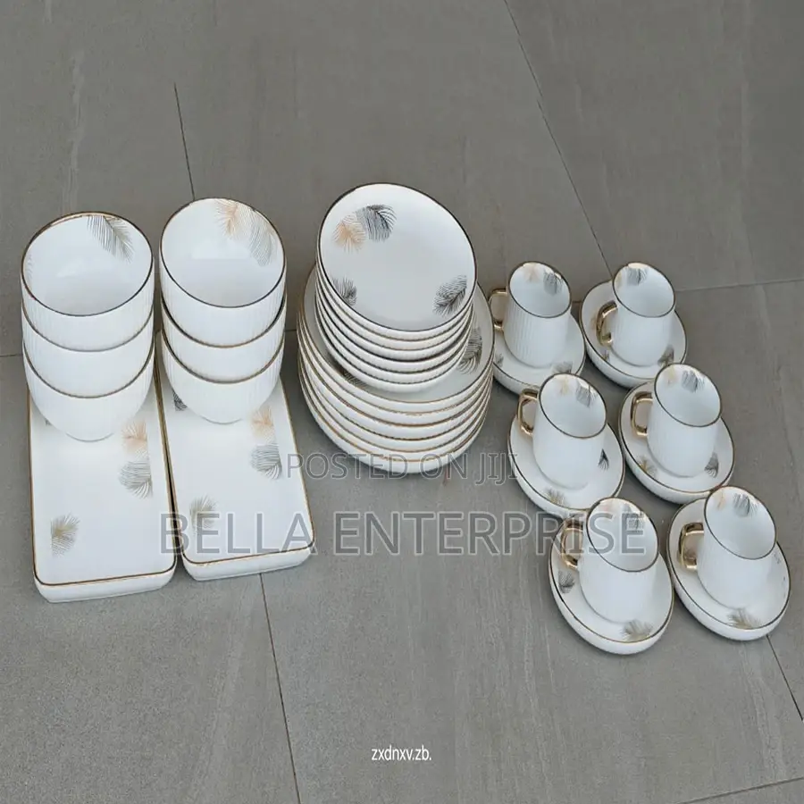 Elegant European Porcelain Dinner Set 32pcs