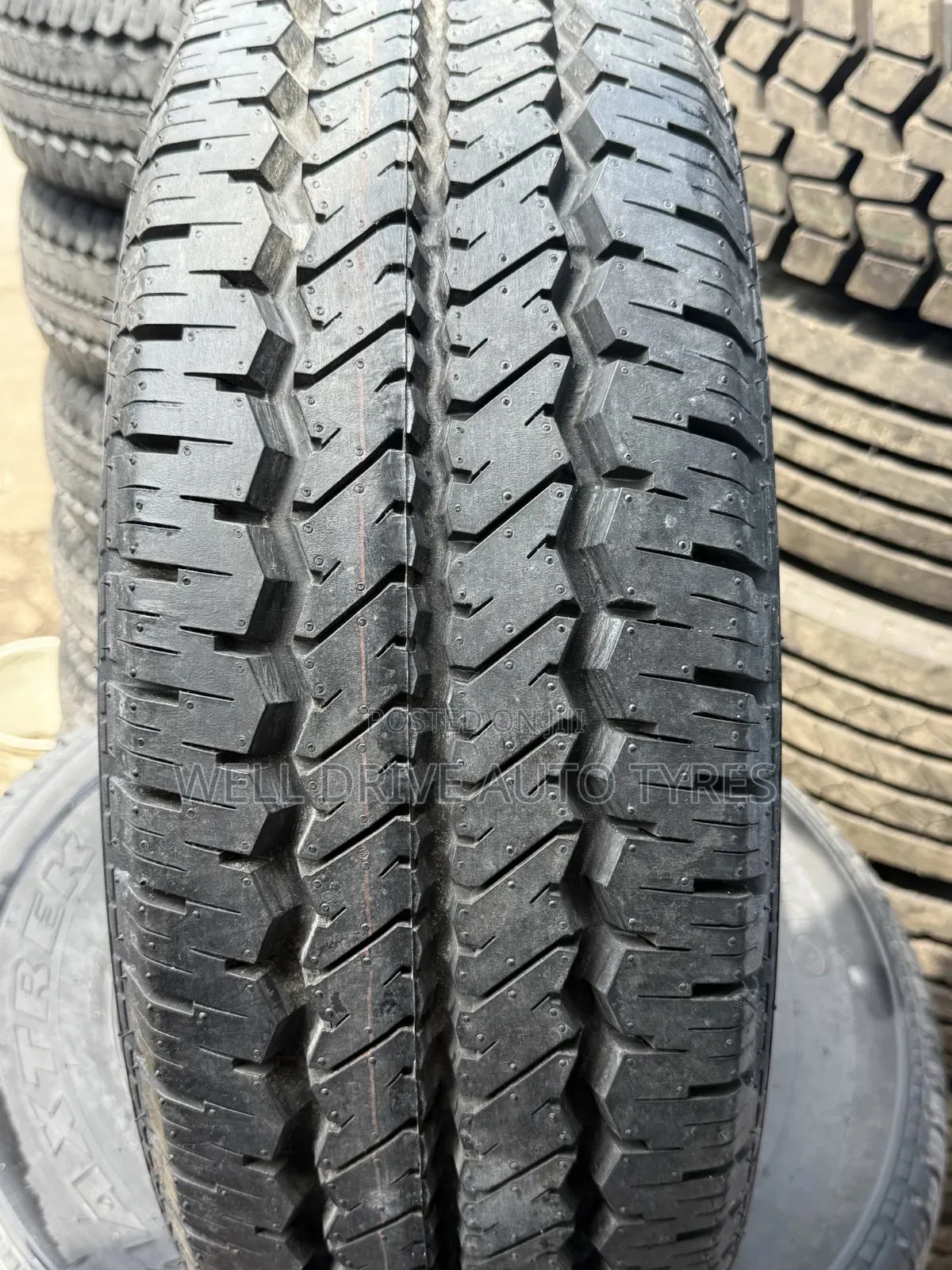 225/70r15c Maxtarak Tires