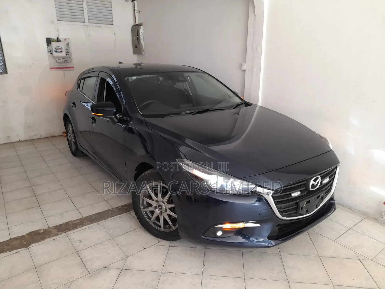 Mazda Axela 2018 Blue