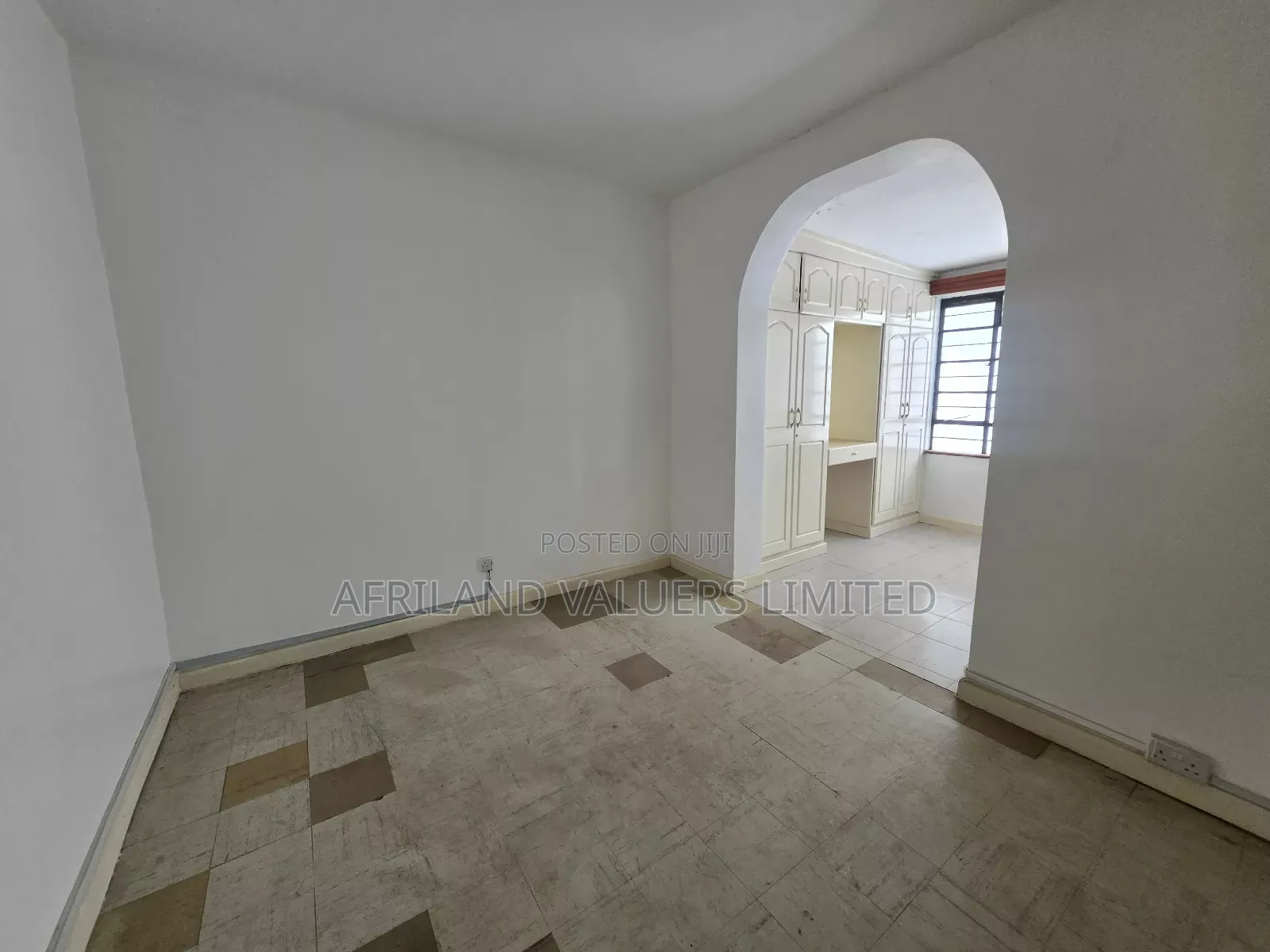 4bdrm Maisonette in Kilimani for rent
