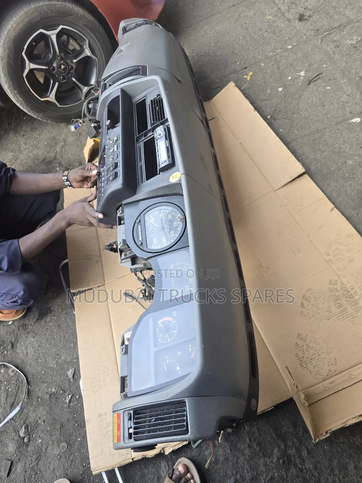 Mitsubishi Fuso Mahewa Dushboard Assembly