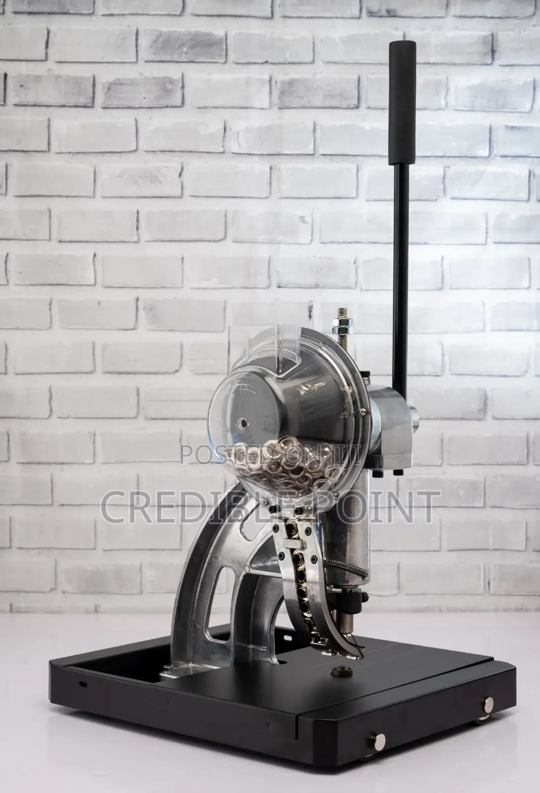 Eyelets Machine