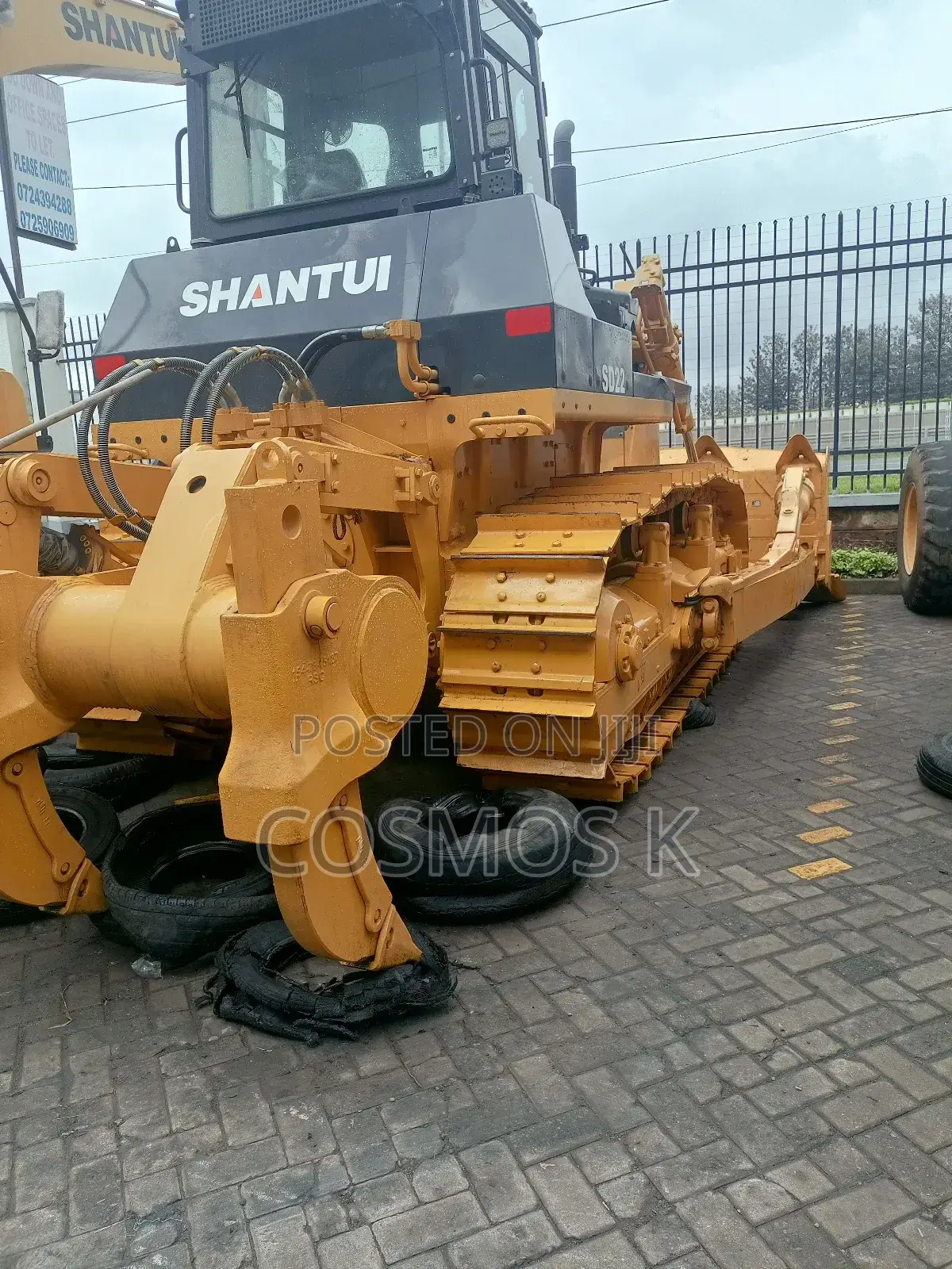 Shantui Bull Dozer.