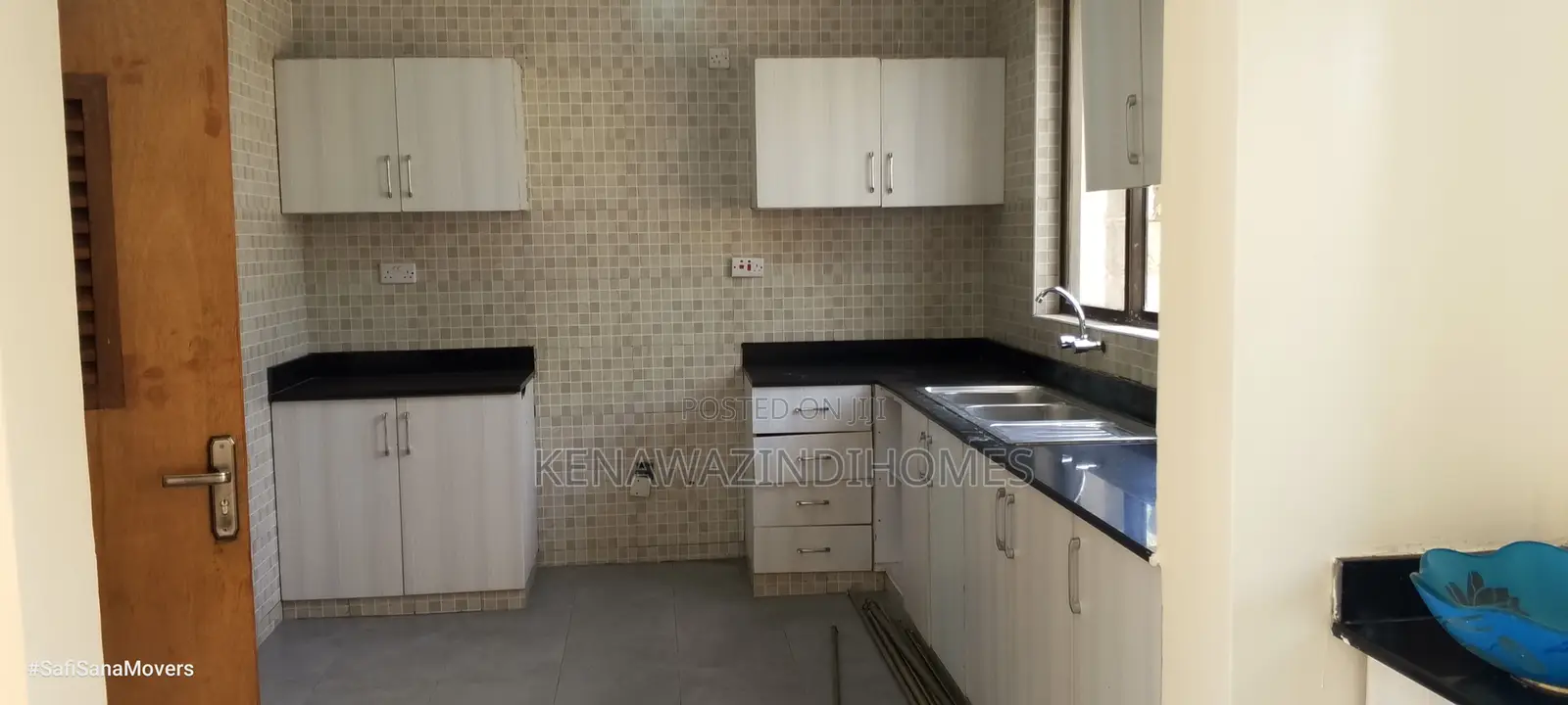 4bdrm Townhouse / Terrace in Athiriver, Lukenya for rent