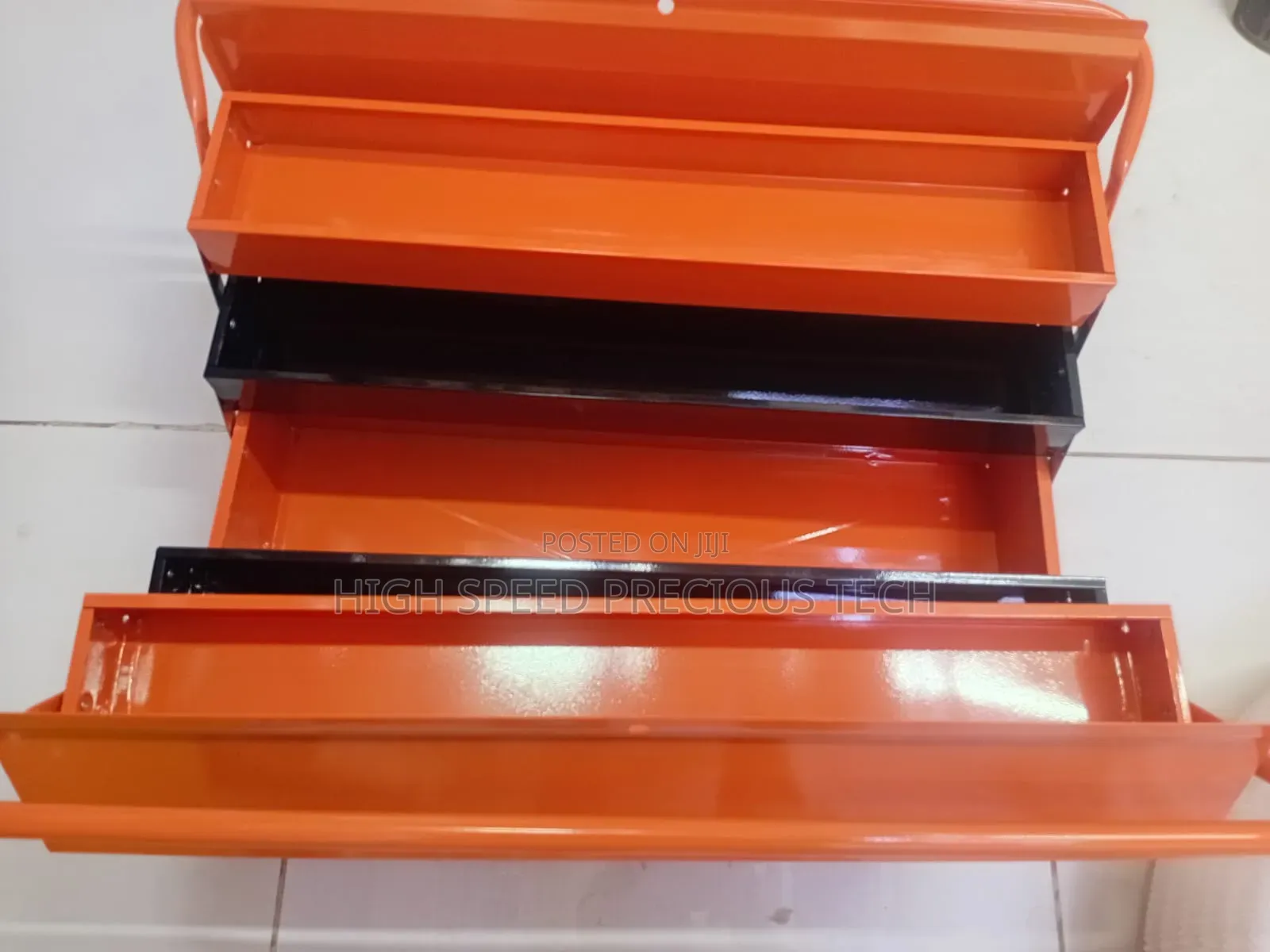 21" Metal Toolbox