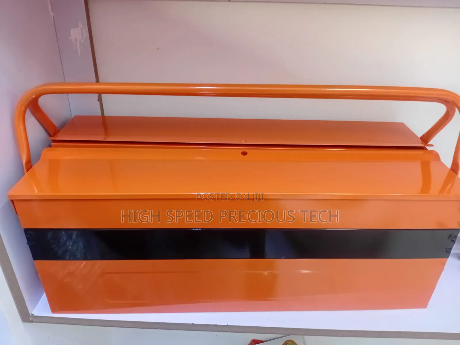 21" Metal Toolbox