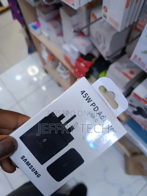 Samsung 45w Pd Adapter, a Usb-C Wall Charger.