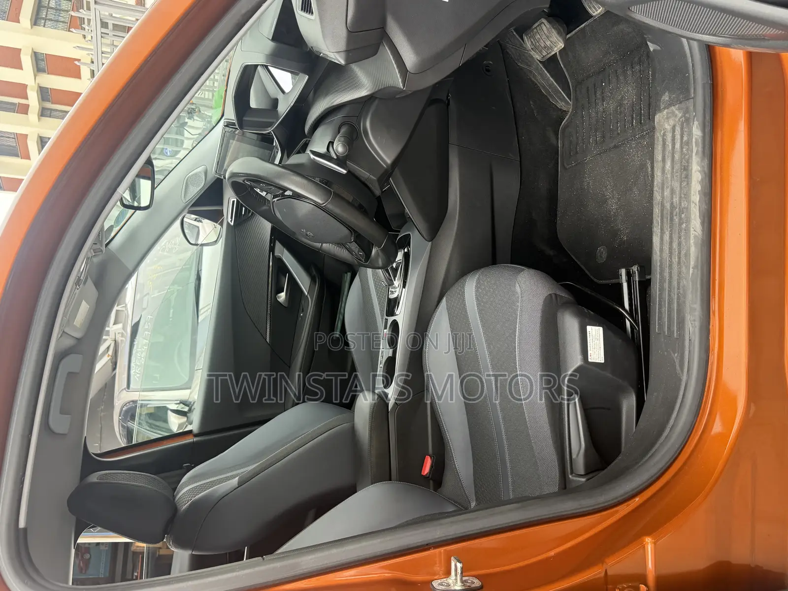 Peugeot 2008 1.2 PureTech (155 Hp) 2020 Orange