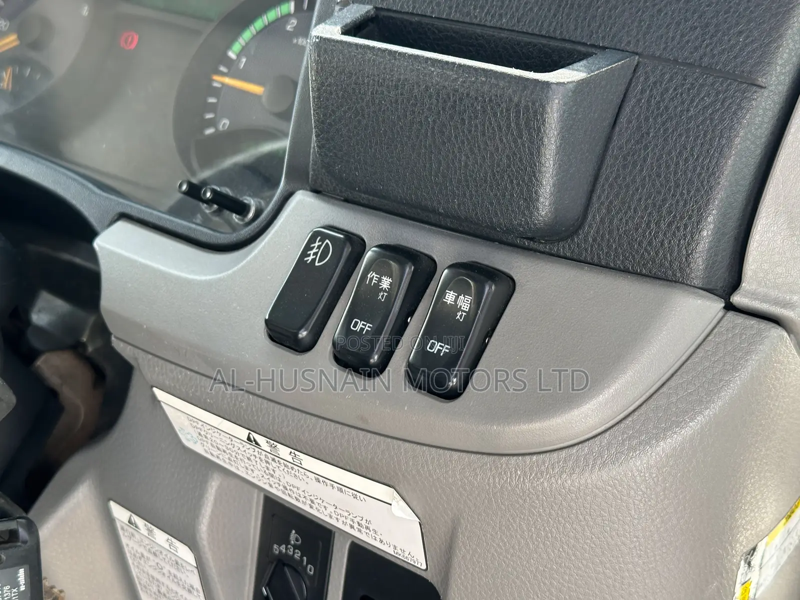 2018 2018 Mitsubishi Canter