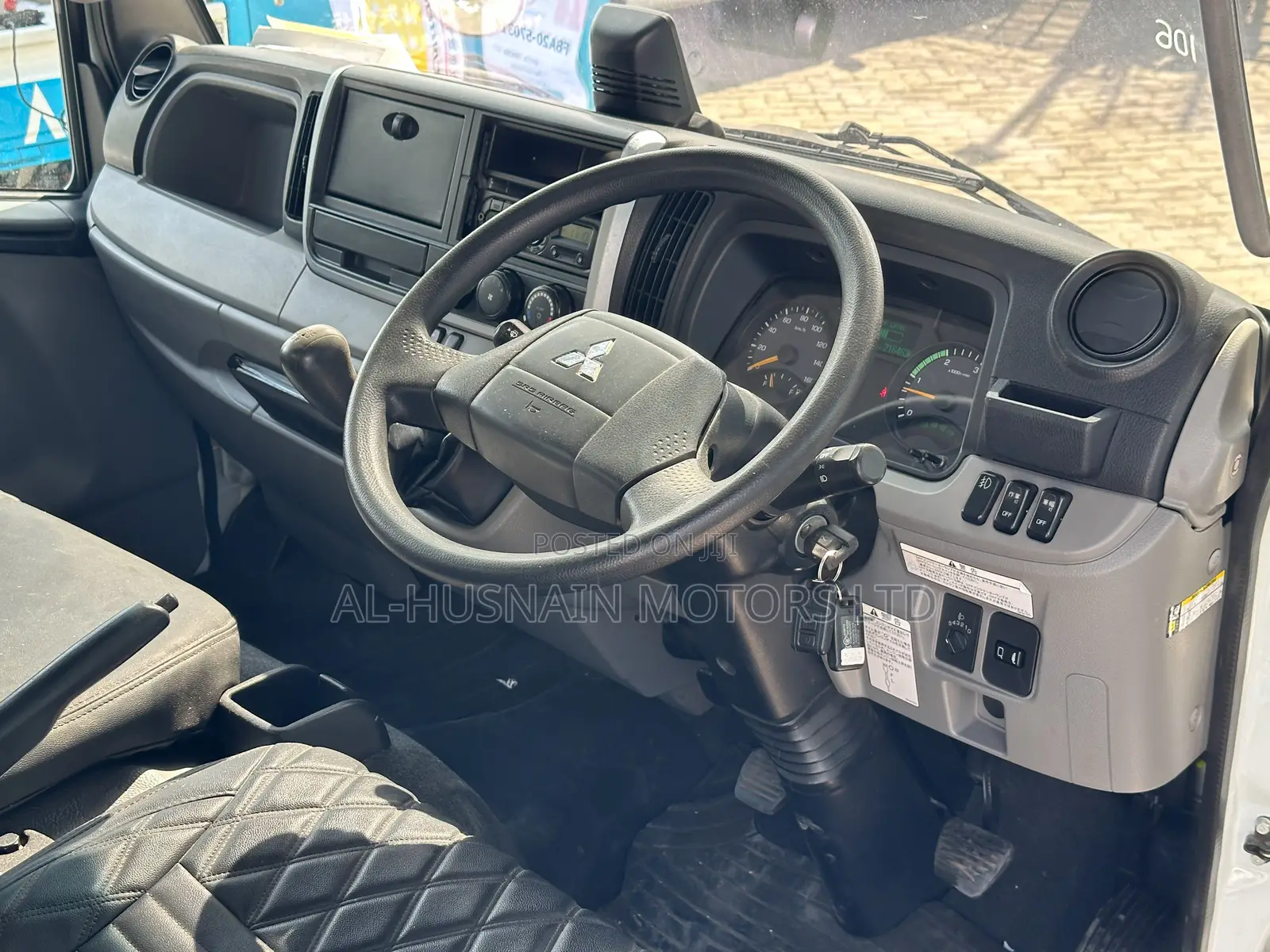 2018 2018 Mitsubishi Canter