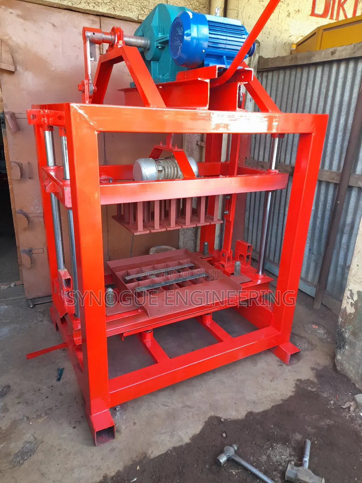 Cabro/Paver Block Machine