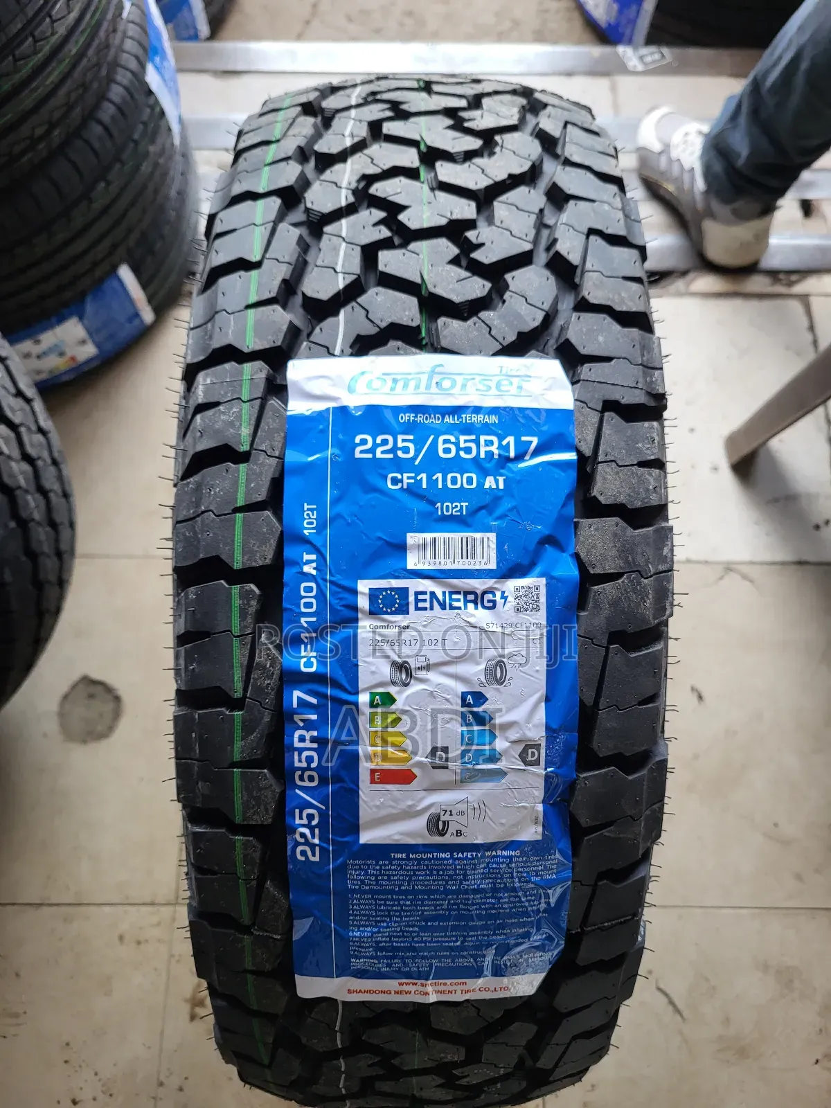 225/65r17 Comforser Cf1100