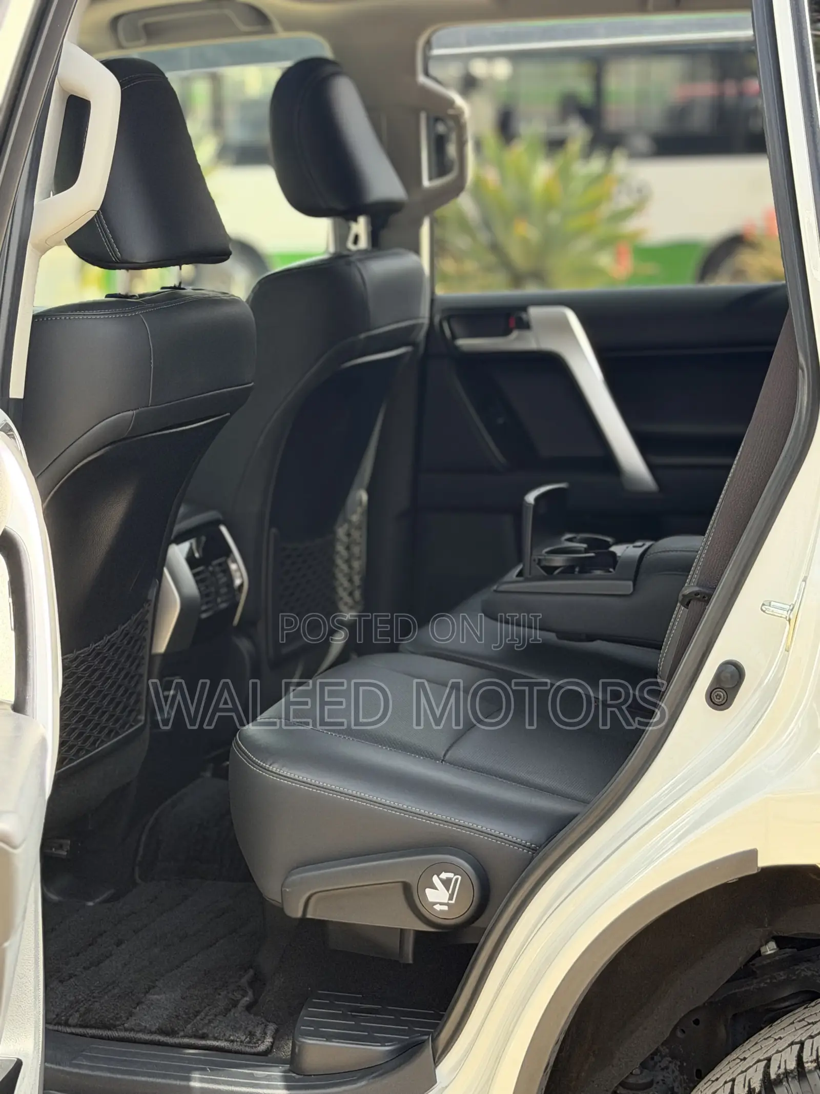 Toyota Land Cruiser Prado 2.8 2019 White